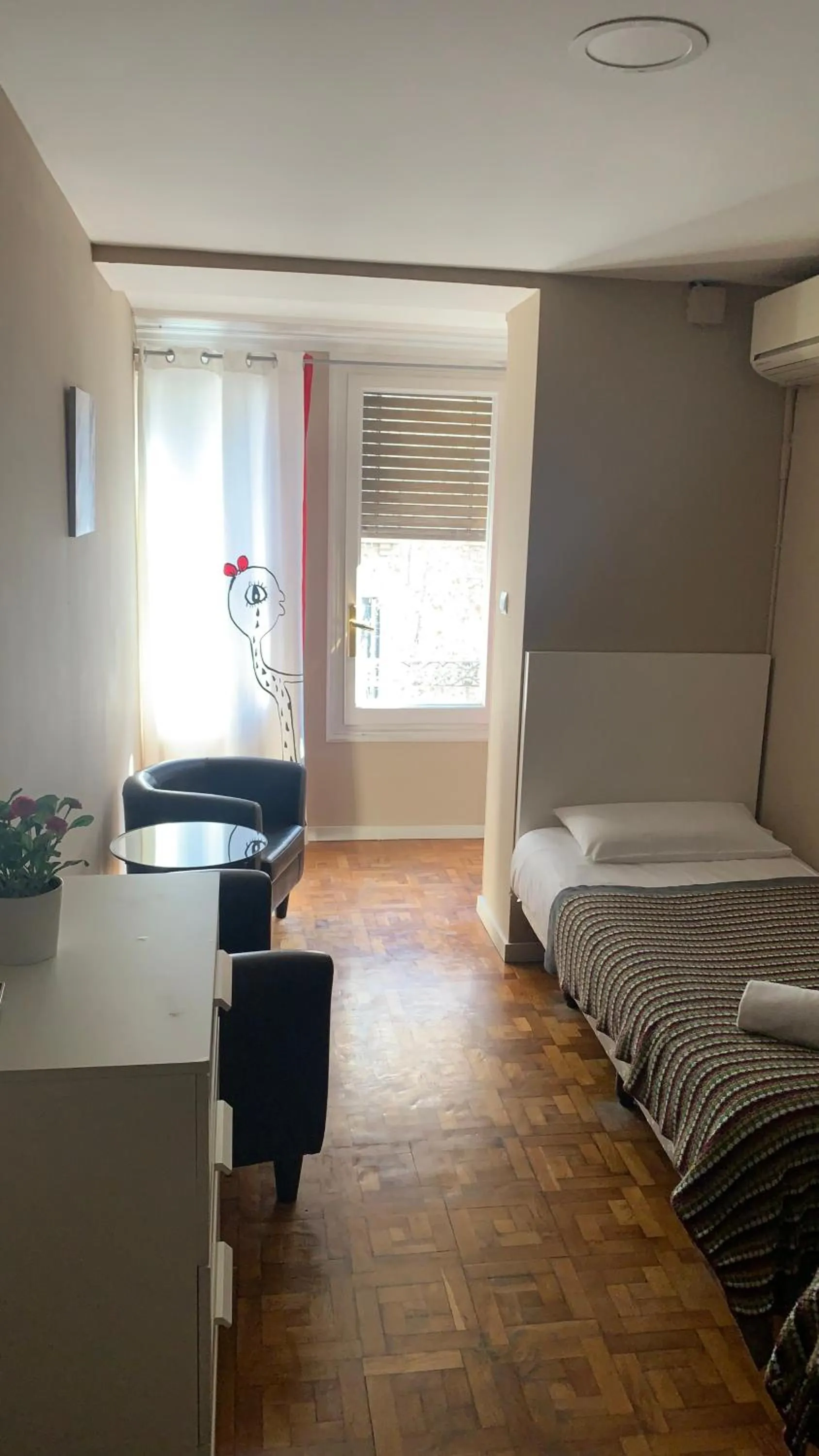 Bed in Somnio Hostels