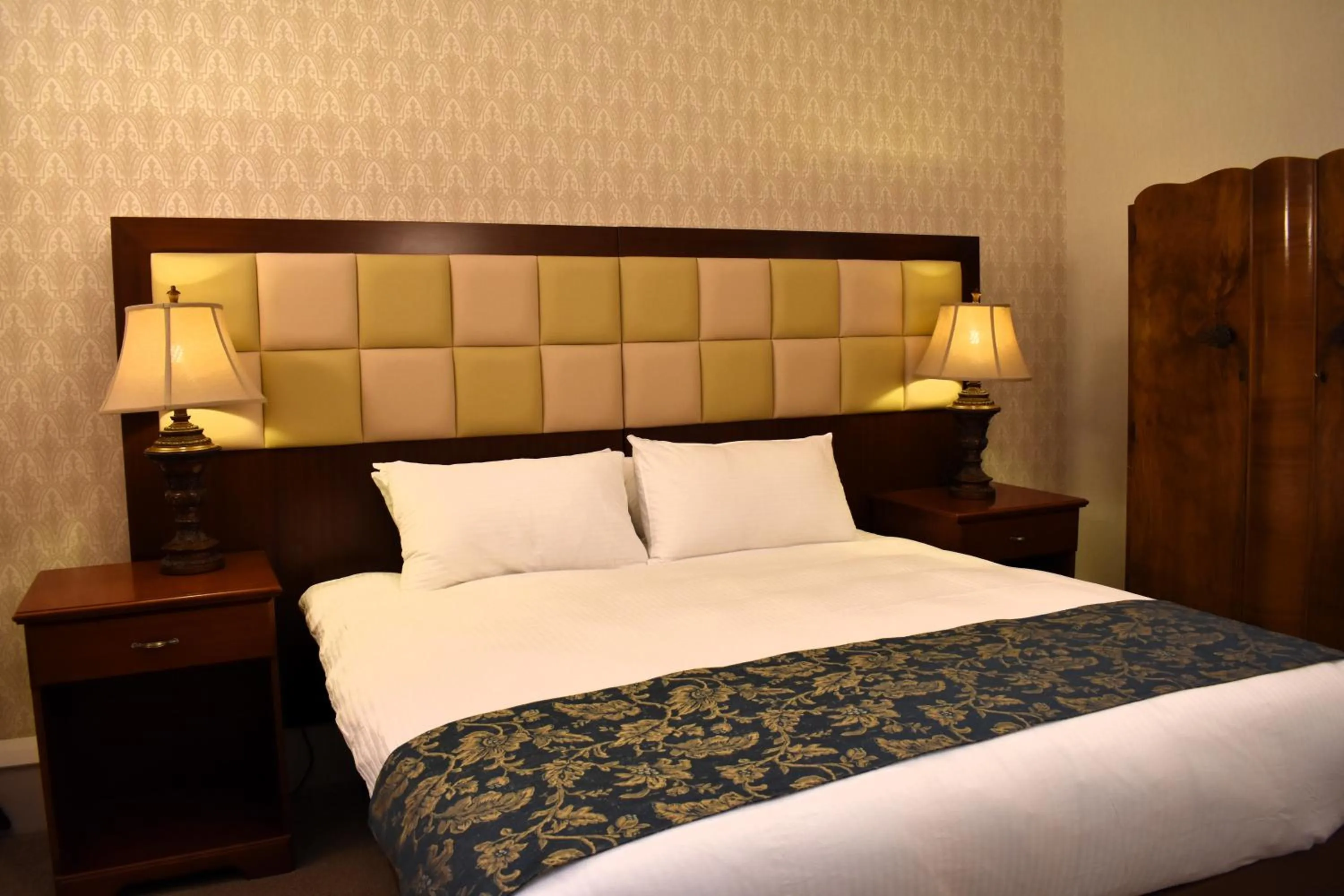 Bed in Botleigh Grange Hotel & Spa