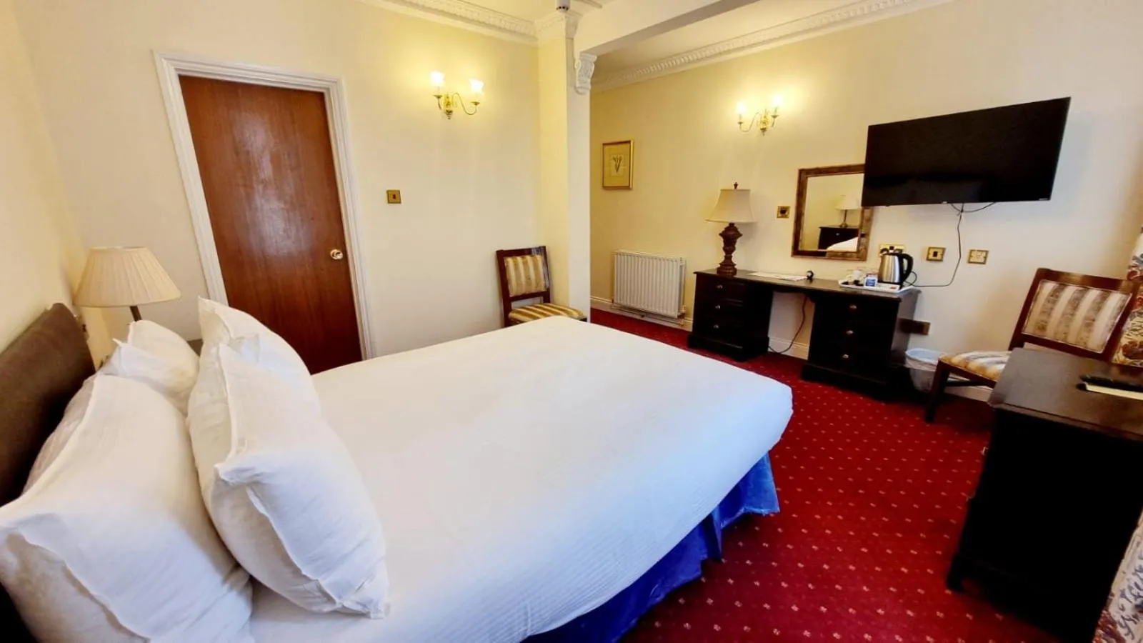Bed in Botleigh Grange Hotel & Spa