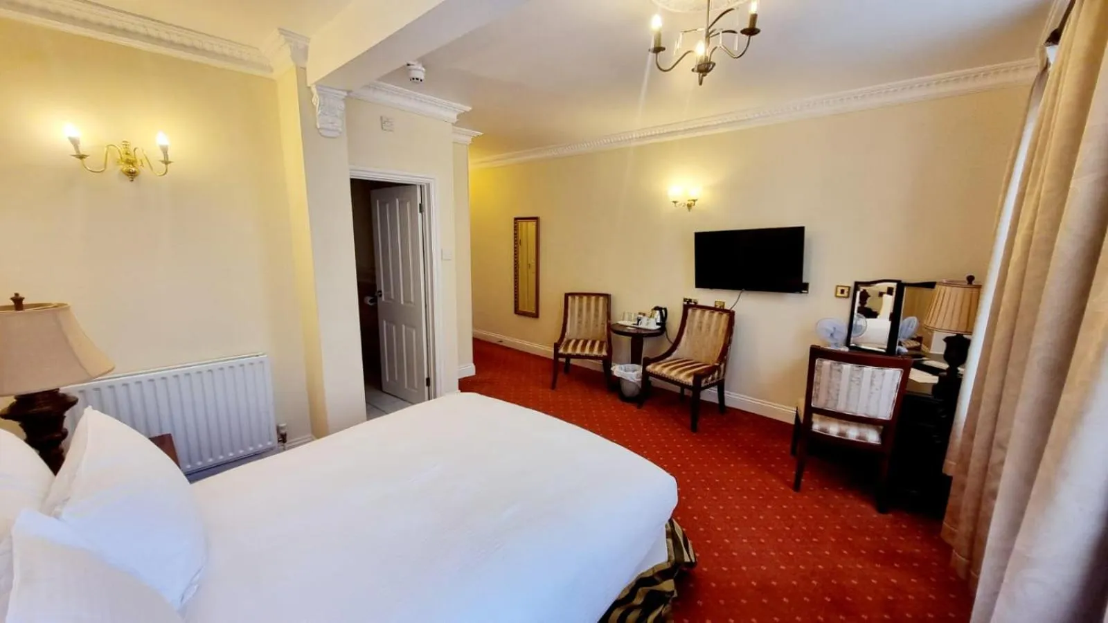 Bed in Botleigh Grange Hotel & Spa