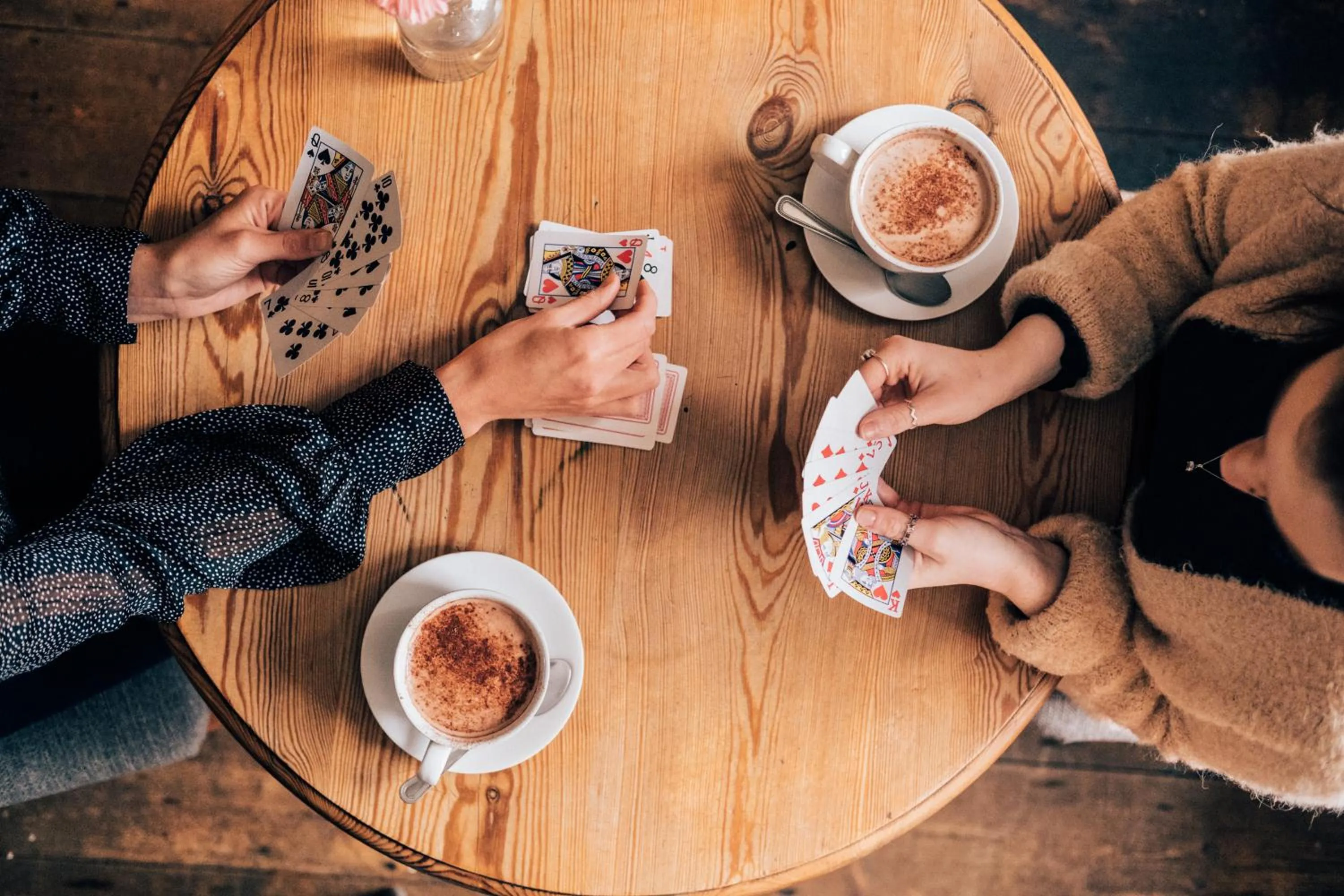 group of guests in White Hart Inn