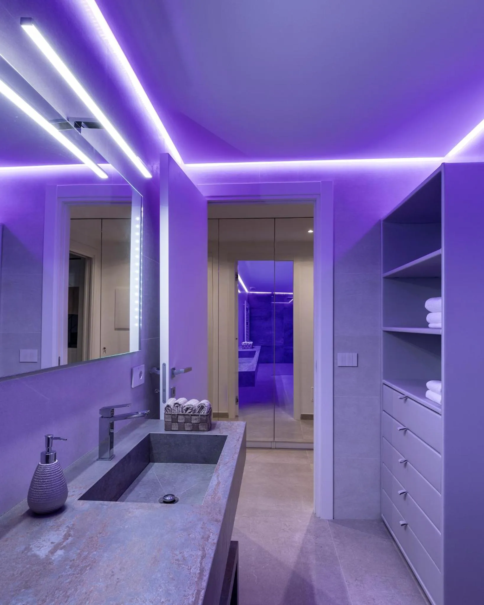 Bathroom in Casa Massima Suites & SPA