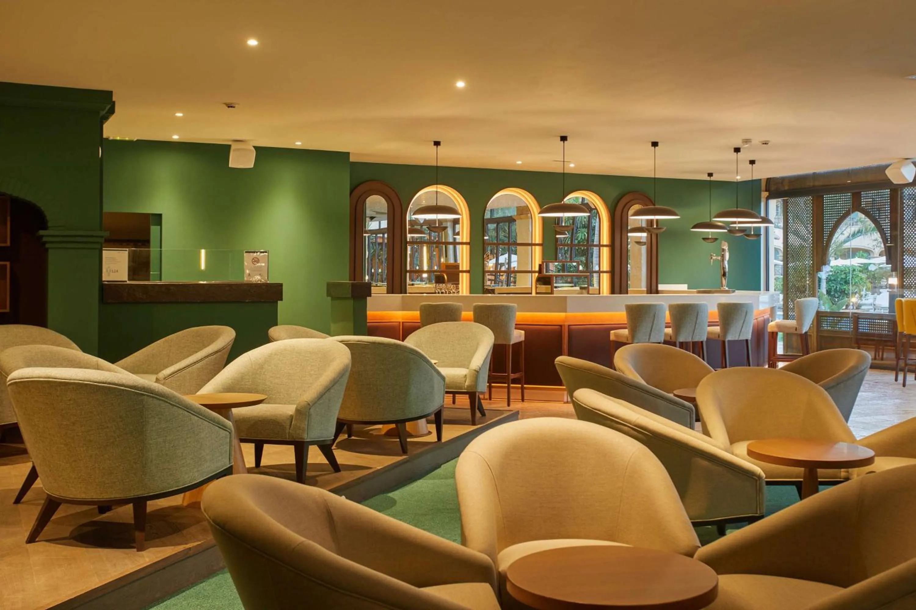 Lounge or bar in Secrets Bahía Real Resort & Spa Adults only