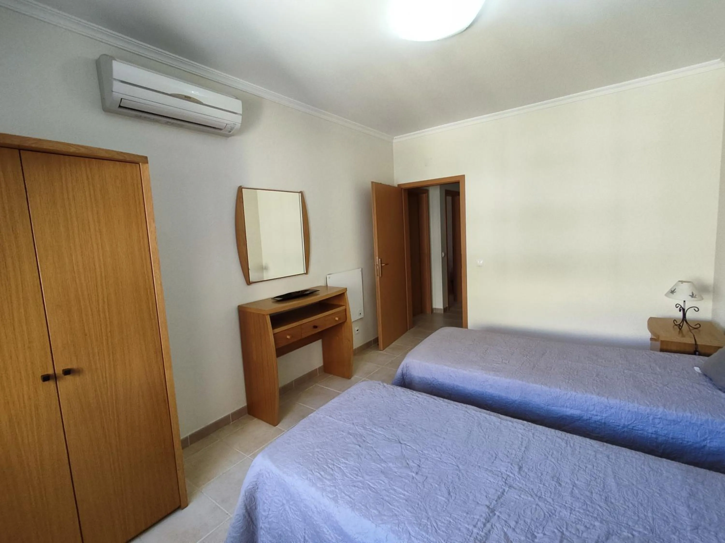 Bedroom, Bed in 4B Alto dos Navegantes - Casas & Papéis