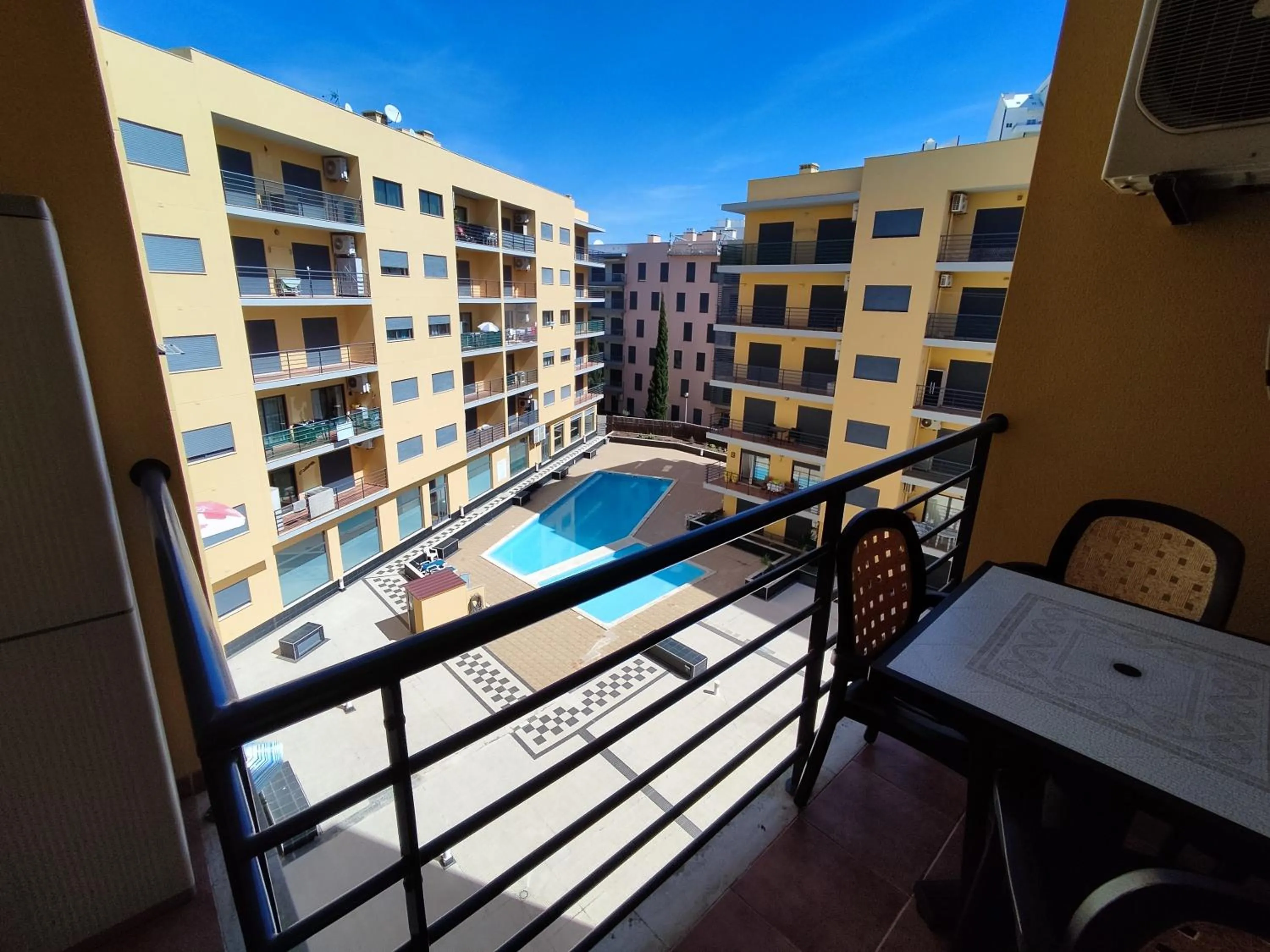 Balcony/Terrace in 4B Alto dos Navegantes - Casas & Papéis