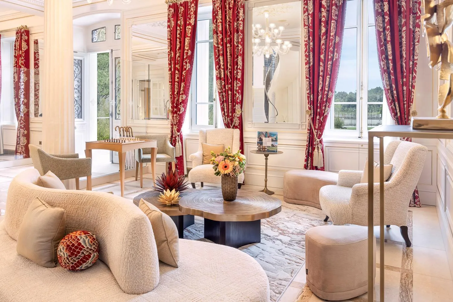 Lobby or reception in La Nauve, Hôtel & Jardin - Relais & Châteaux