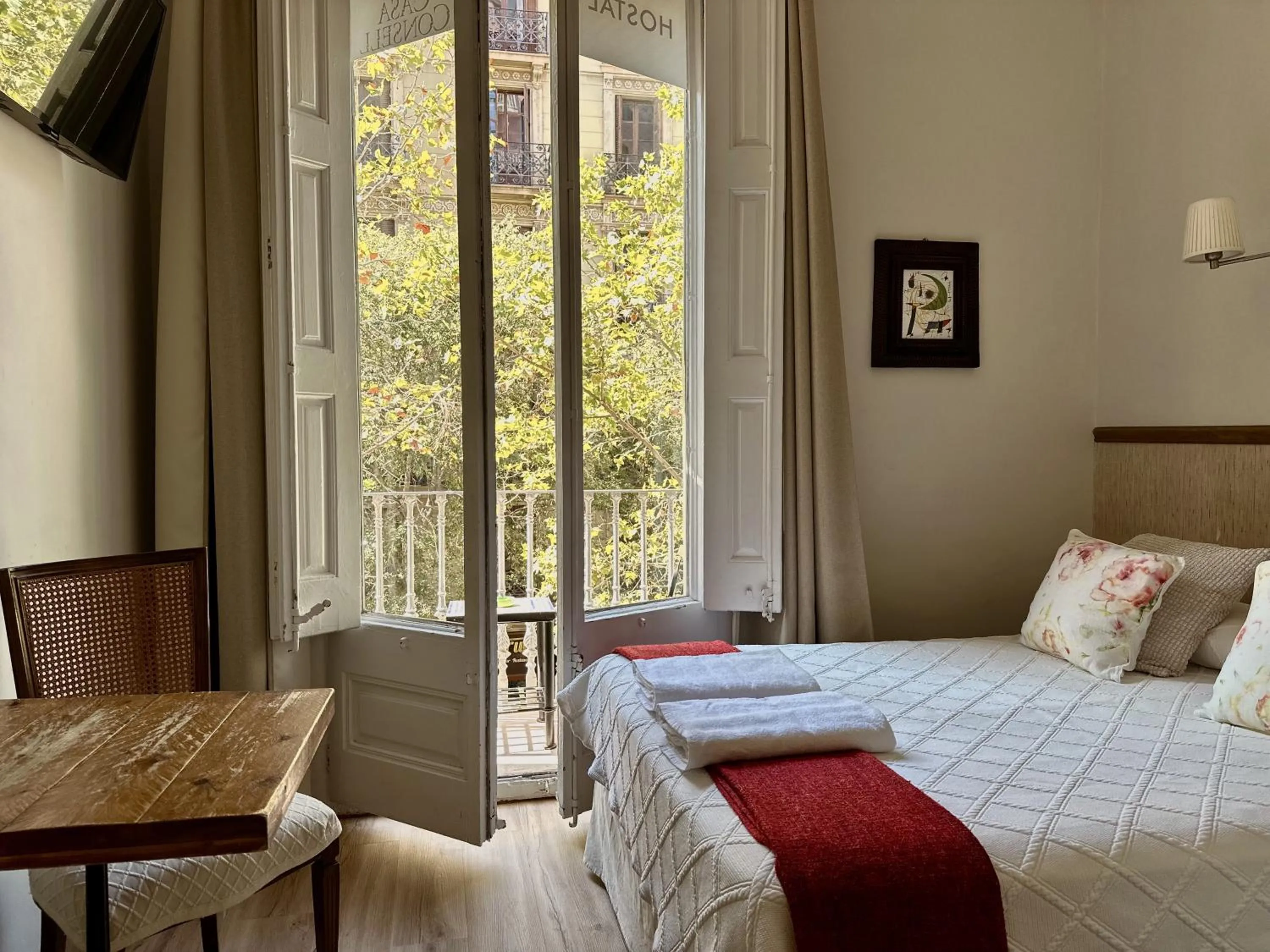 Bed in Casa Consell Gran Via, Guest House