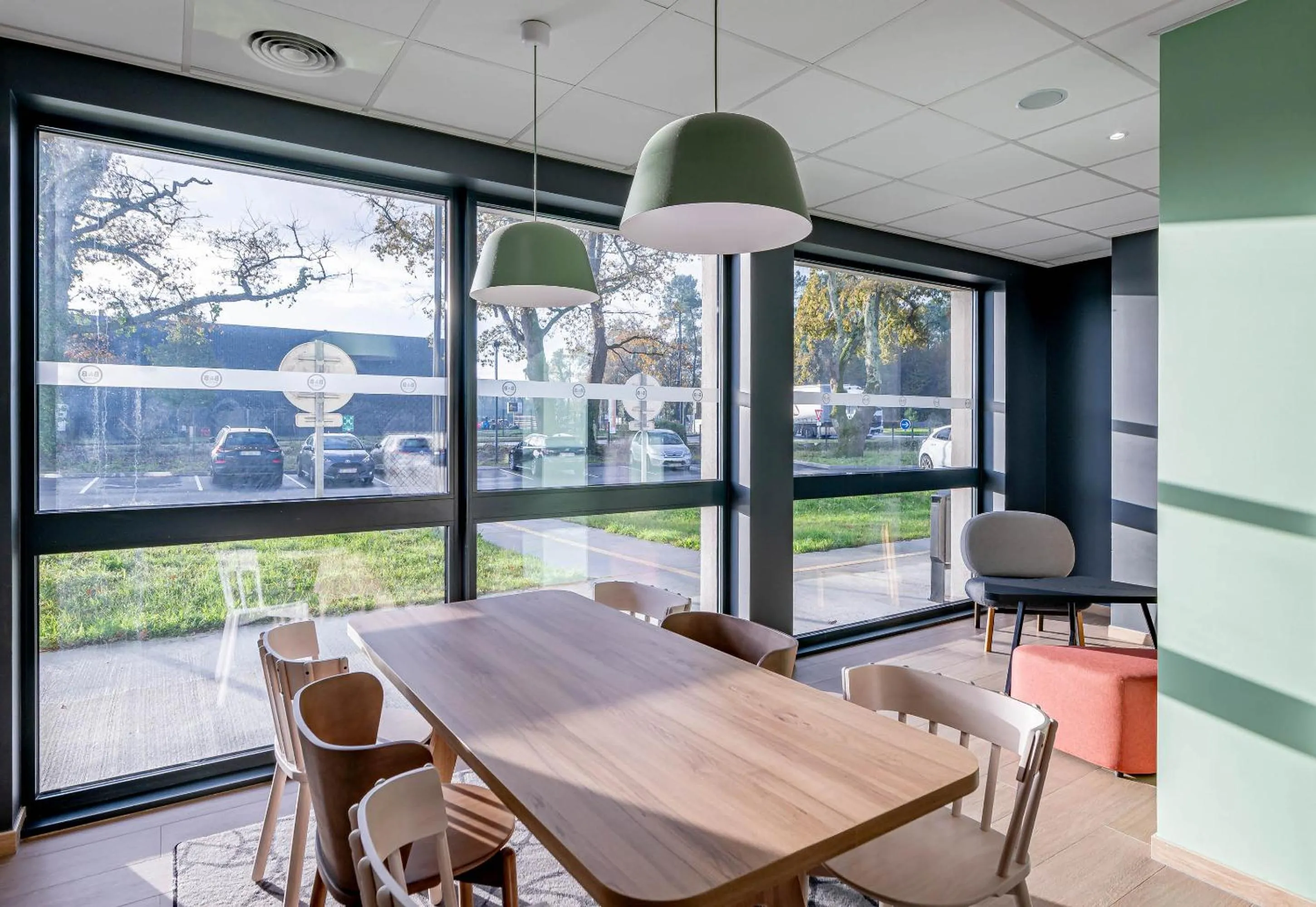 Restaurant/places to eat in B&B HOTEL Bordeaux Saint André de Cubzac