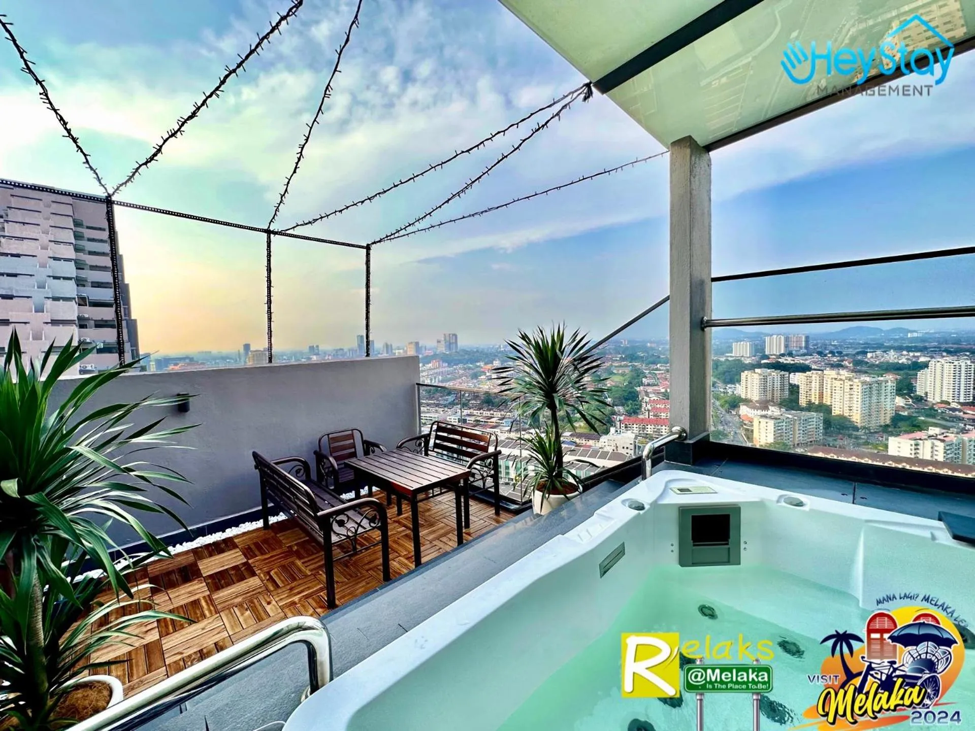 Hot Tub in Imperio Residence By Heystay Management