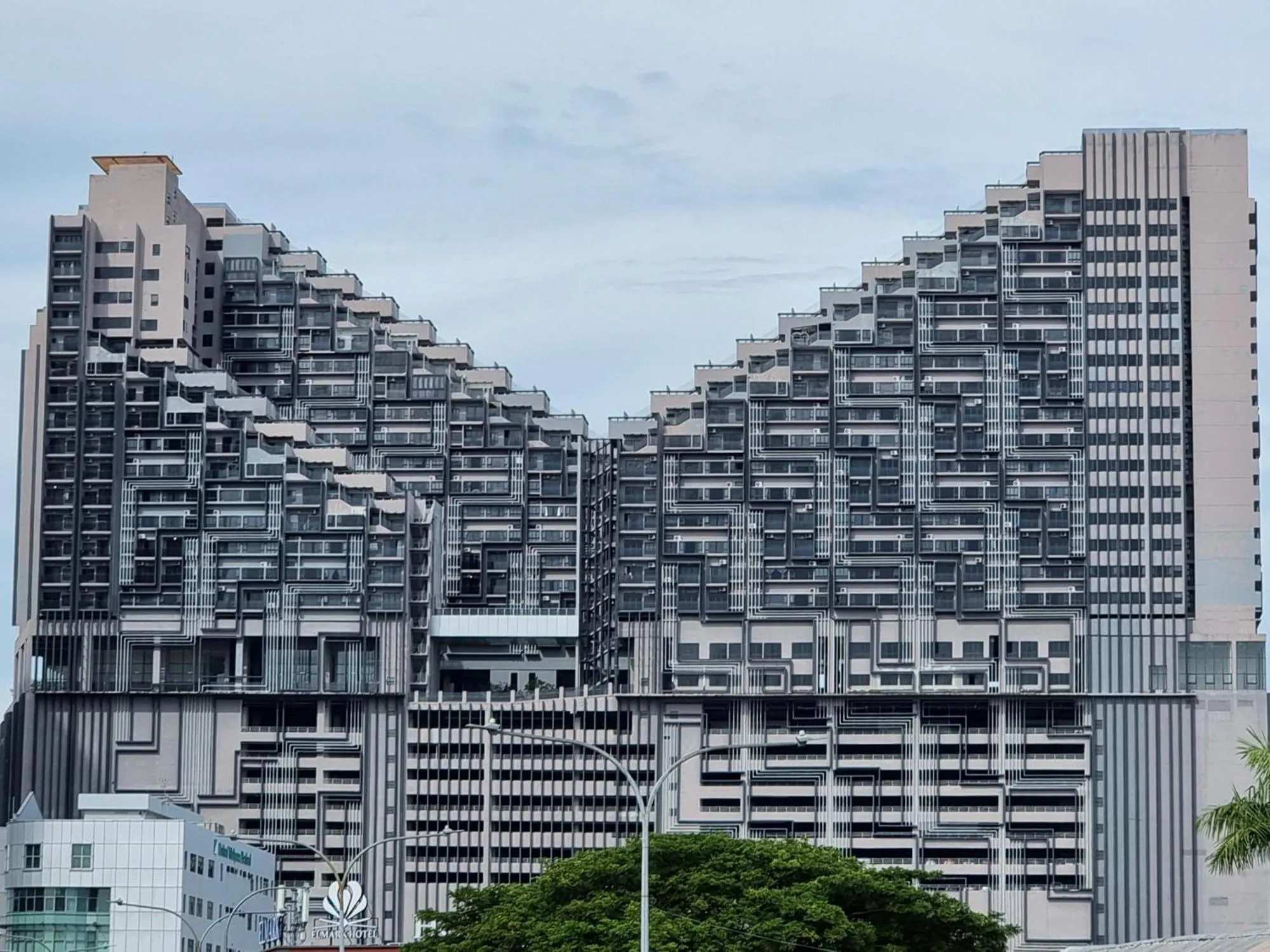 Imperio Residence By Heystay Management