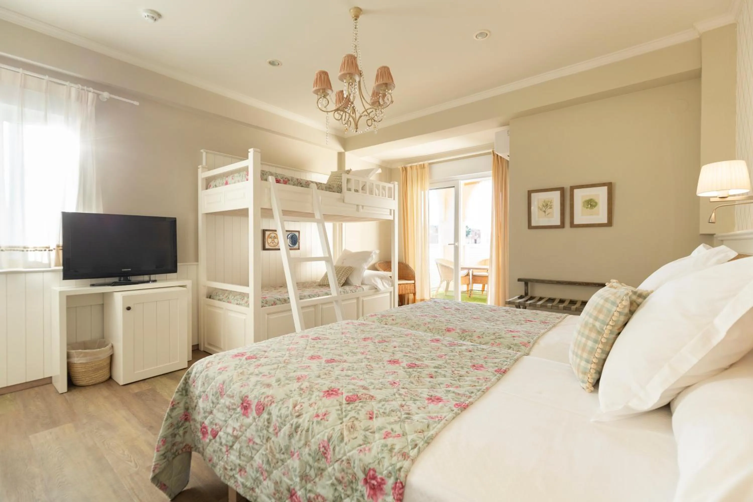 Bedroom, Bed in Hotel Los Ángeles Denia