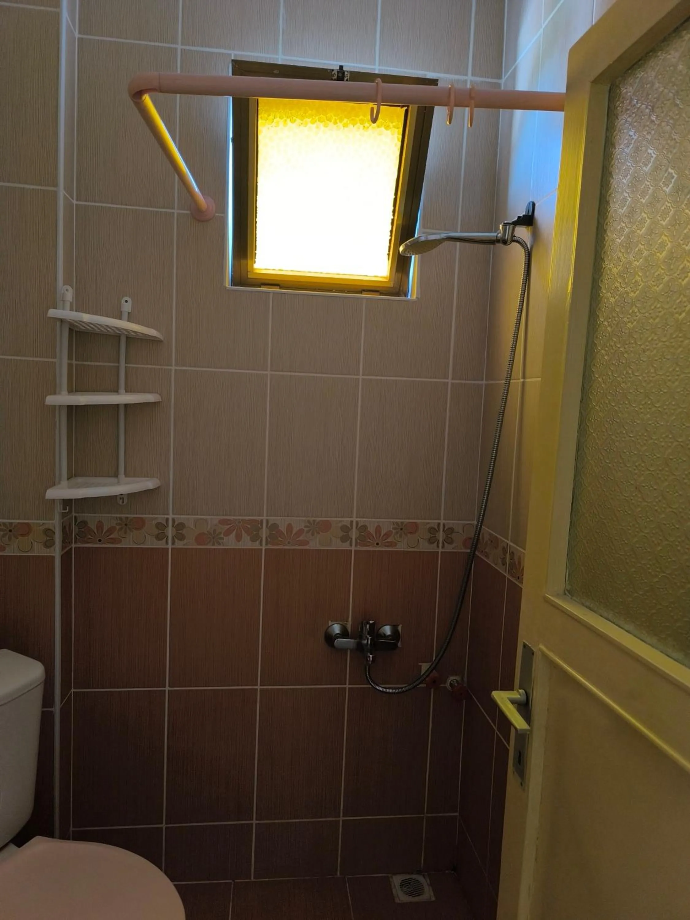 Shower in Avşar Apart Motel