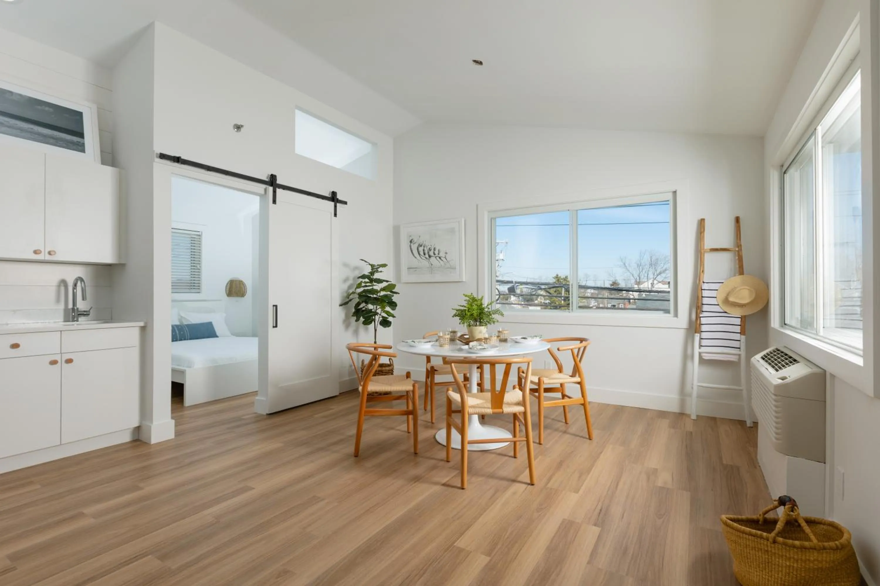Dining area in DUNE Fairfield Beach