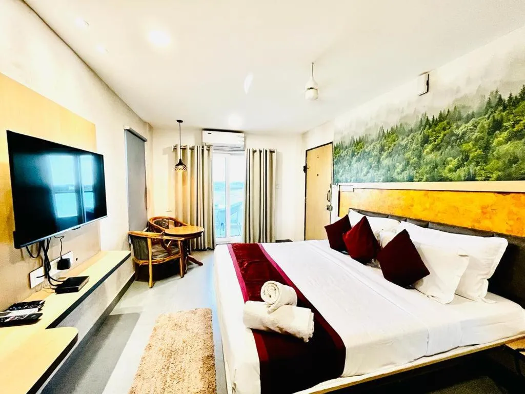 Bed in Hotel Lake View Airport zone