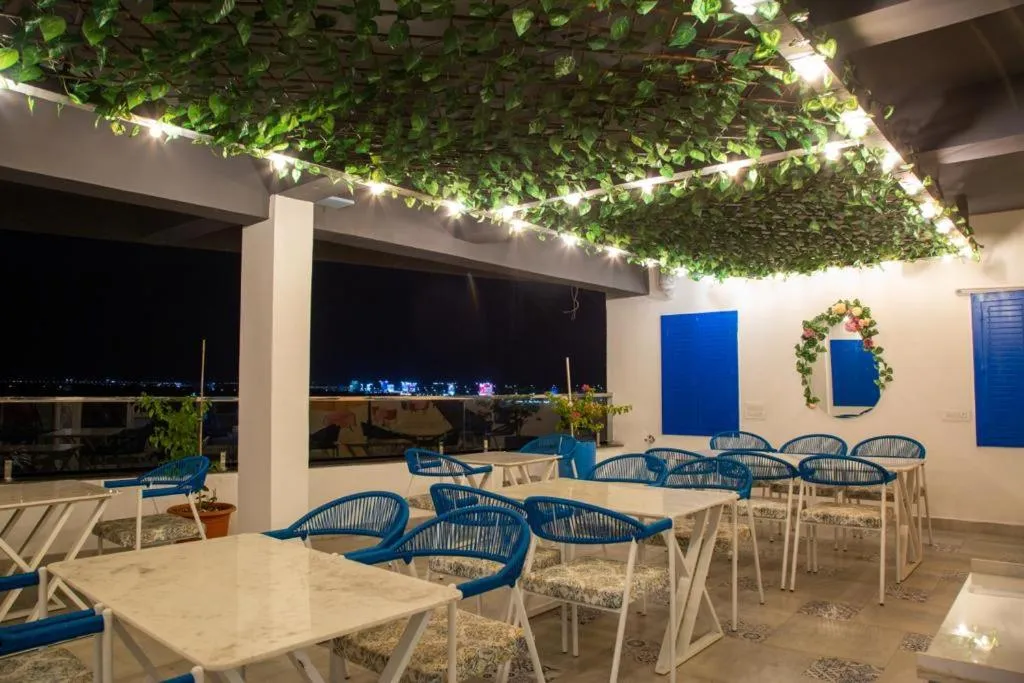 Property building in Hotel Lake View Airport zone