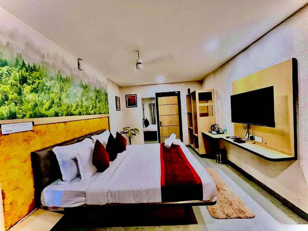 Bed in Hotel Lake View Airport zone