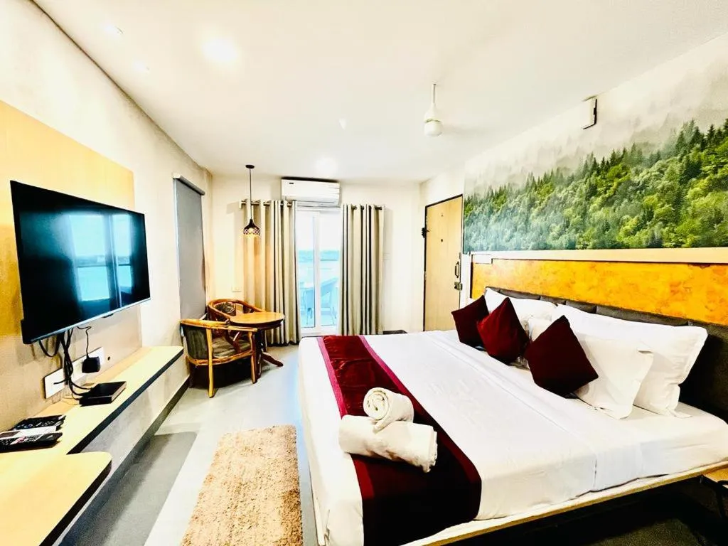 Bed in Hotel Lake View Airport zone