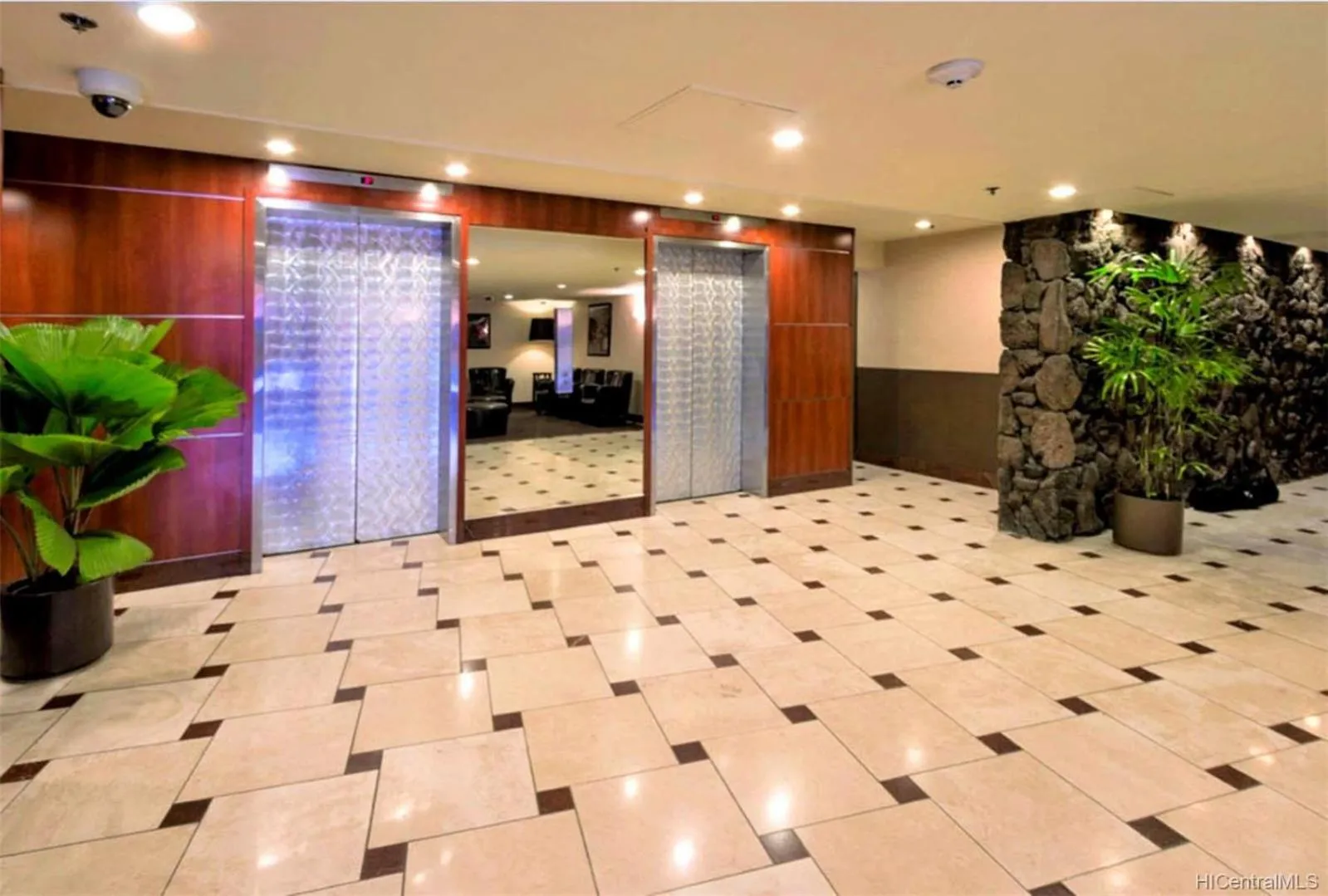 Lobby or reception in Marine Surf Waikiki