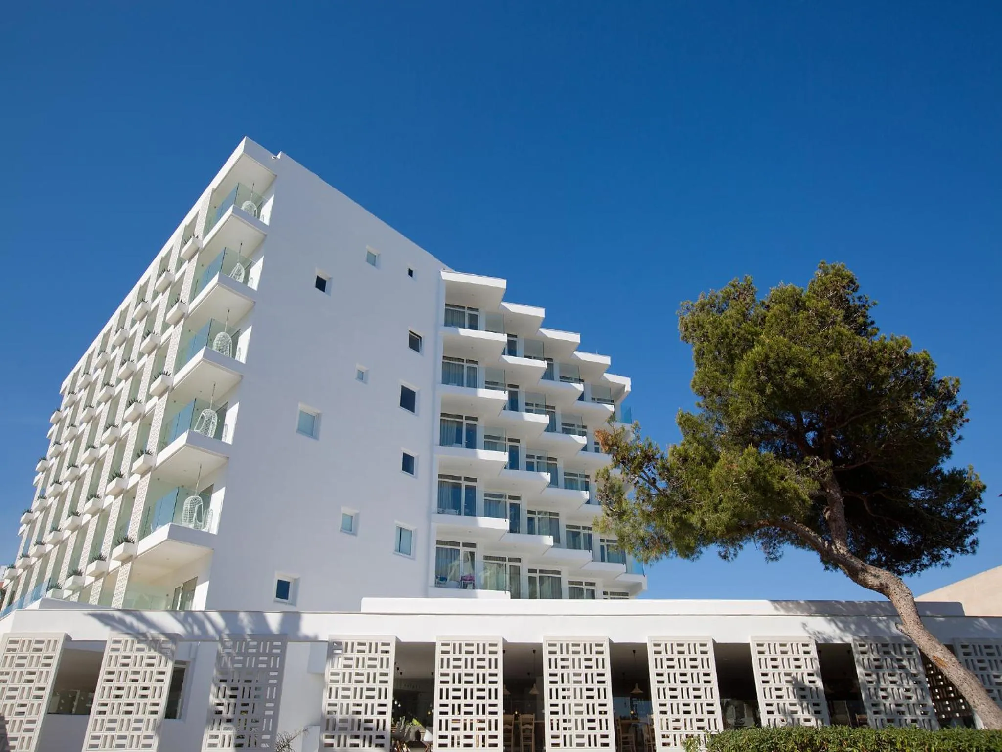Facade/entrance in HM Balanguera Beach - Adults Only