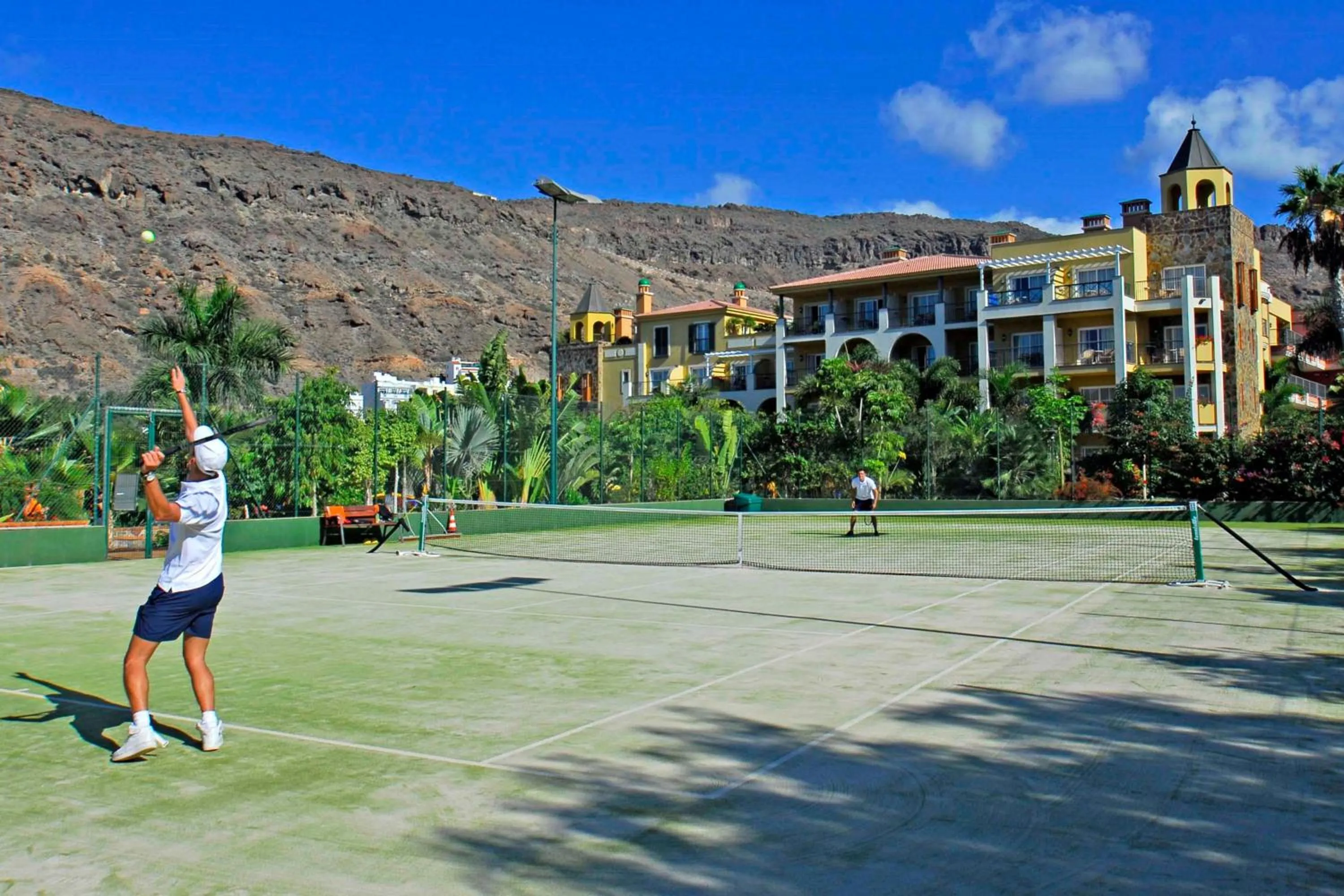Tennis court in Hotel Cordial Mogán Playa