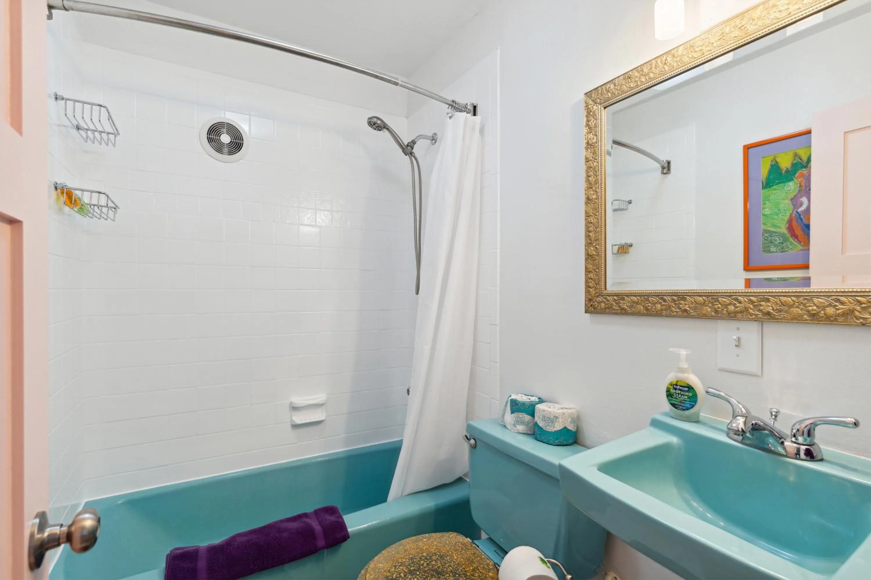 Folly Vacation Great Location, Vintage and Fun 120 Unit A