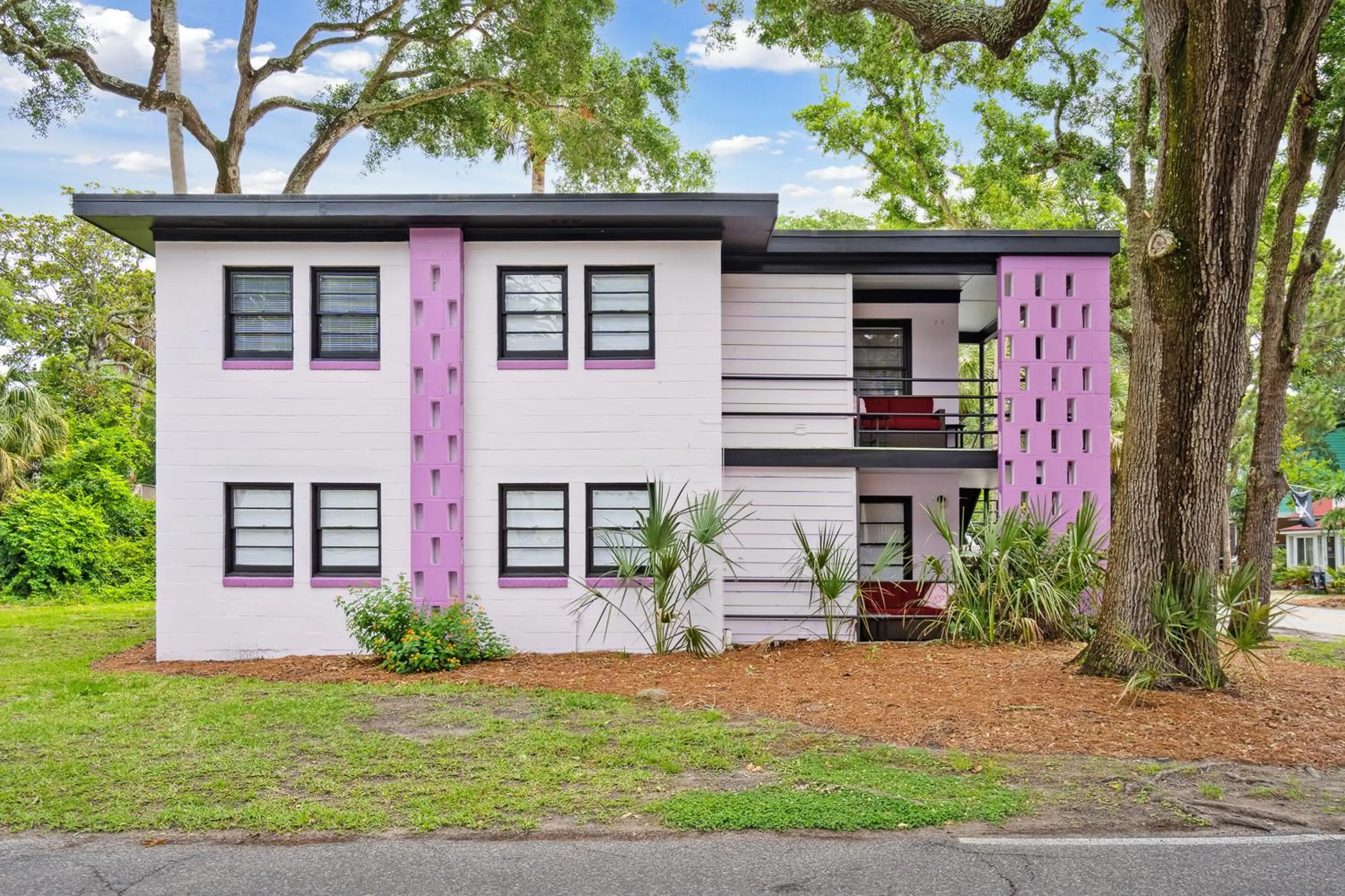 Folly Vacation Great Location, Vintage and Fun 120 Unit A