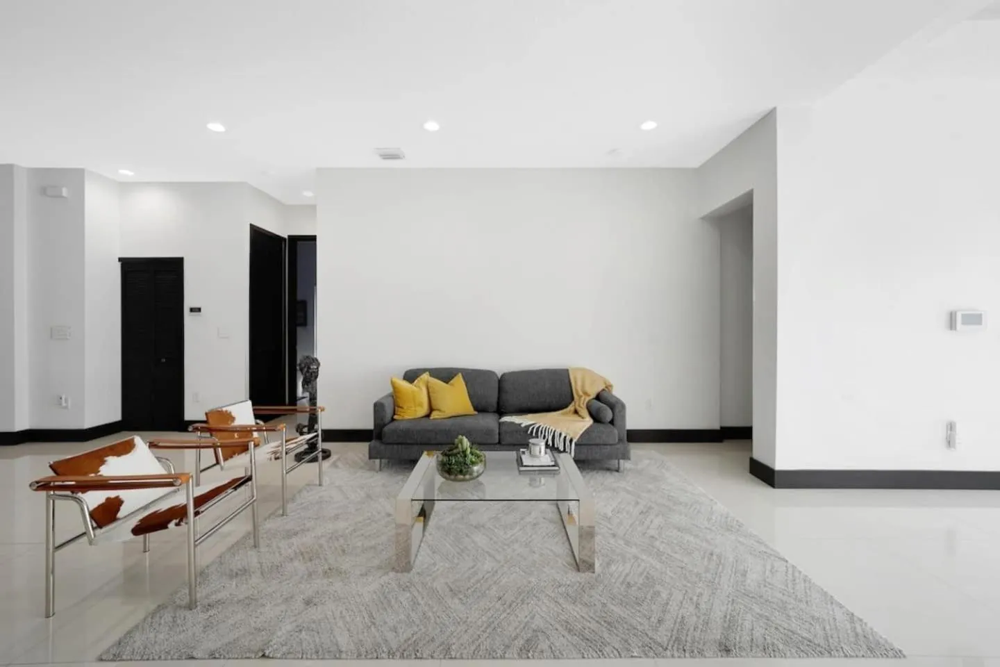 Luxury home w pool by PMI