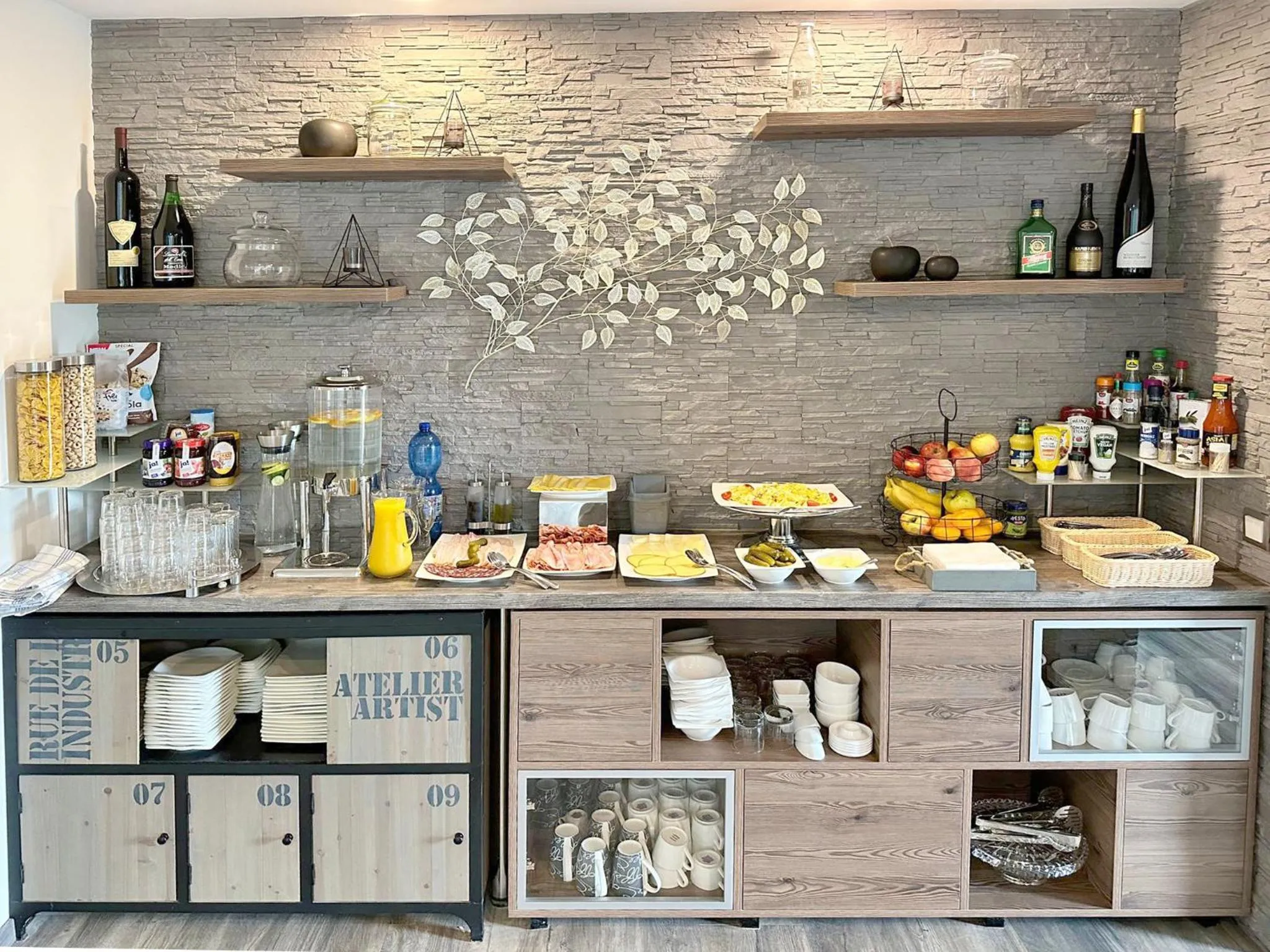 Breakfast in Gästehotel Lucendi Premium Lounge