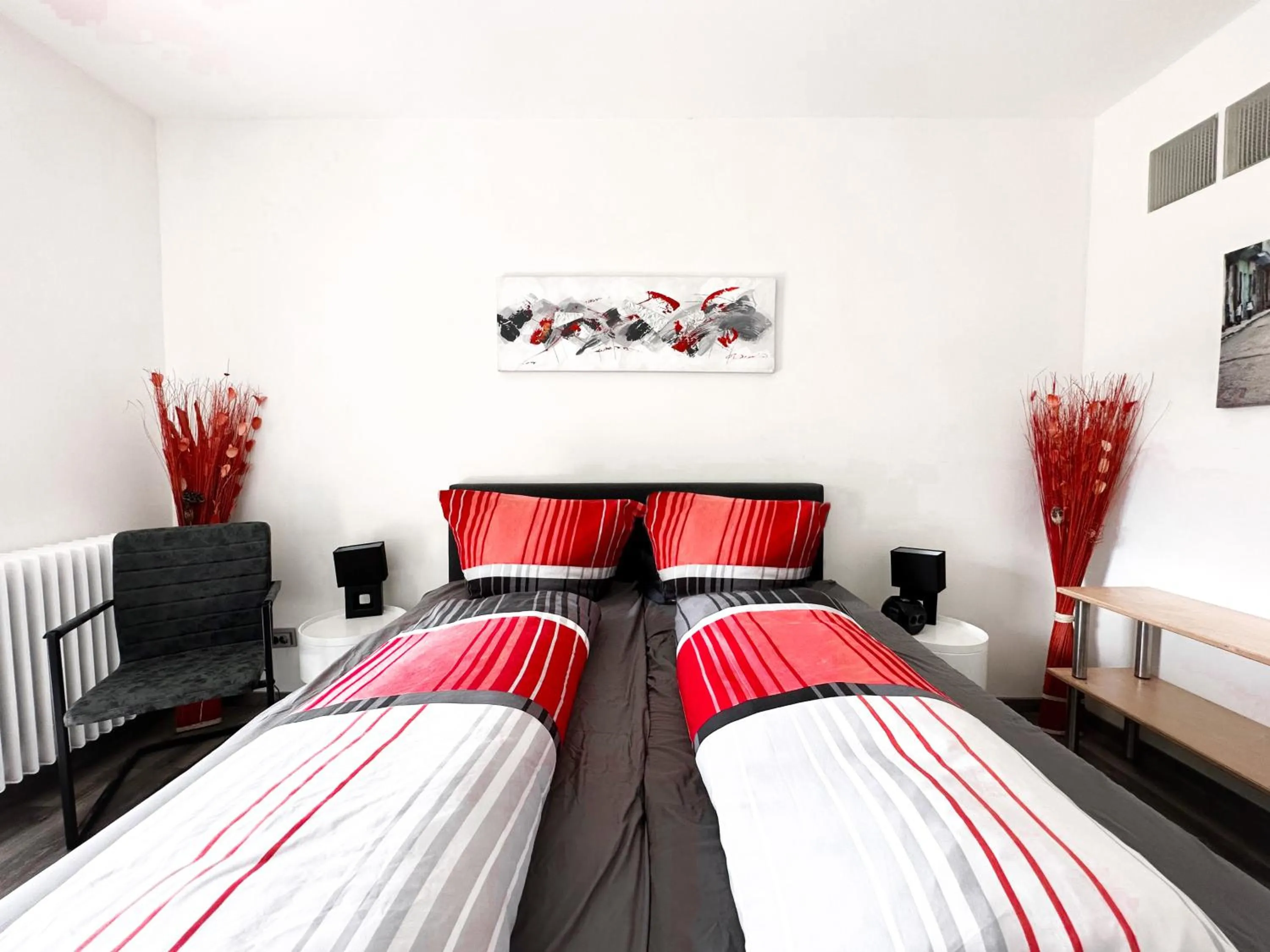 Photo of the whole room, Bed in Gästehotel Lucendi Premium Lounge