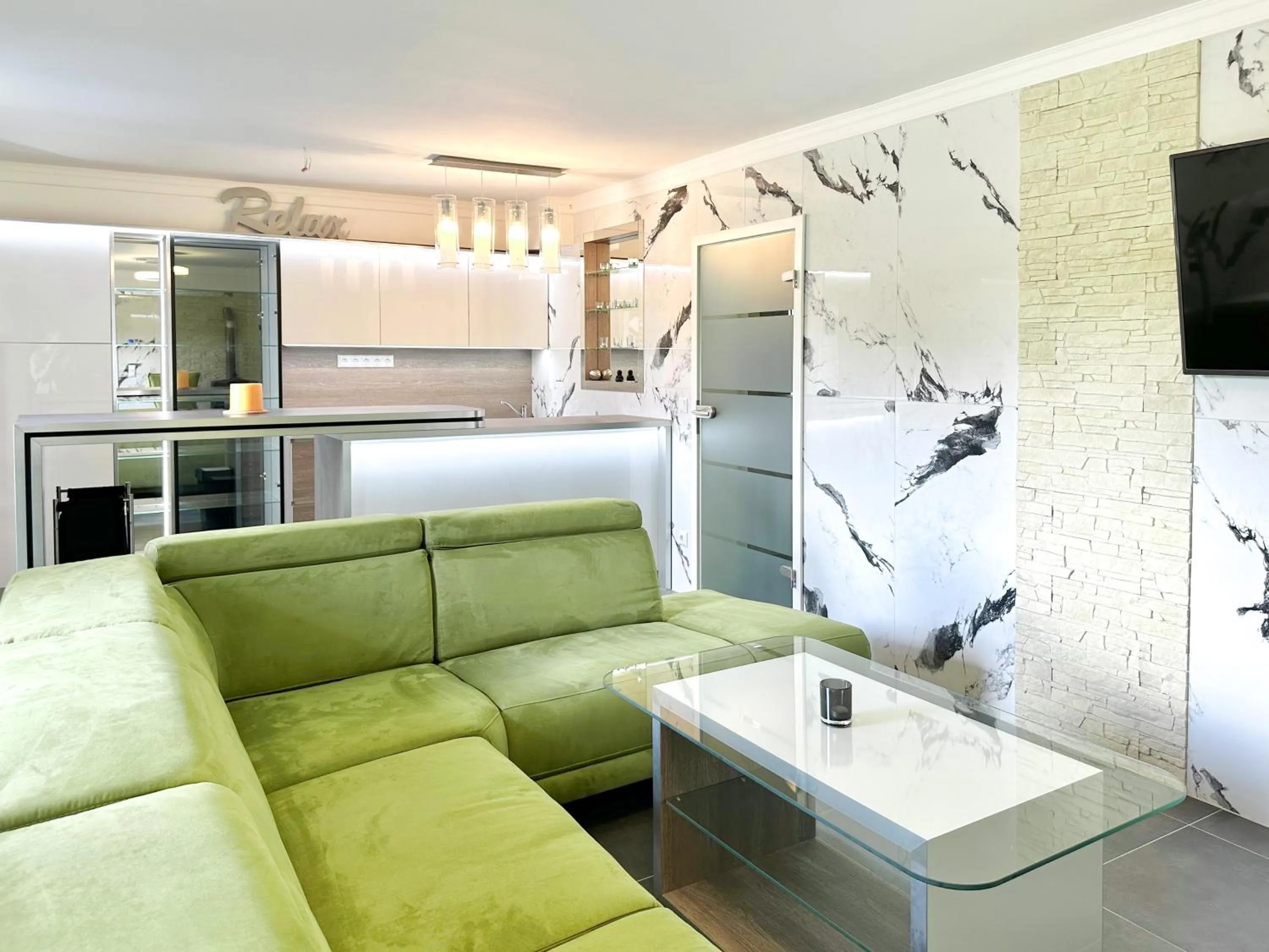 Lounge or bar in Gästehotel Lucendi Premium Lounge