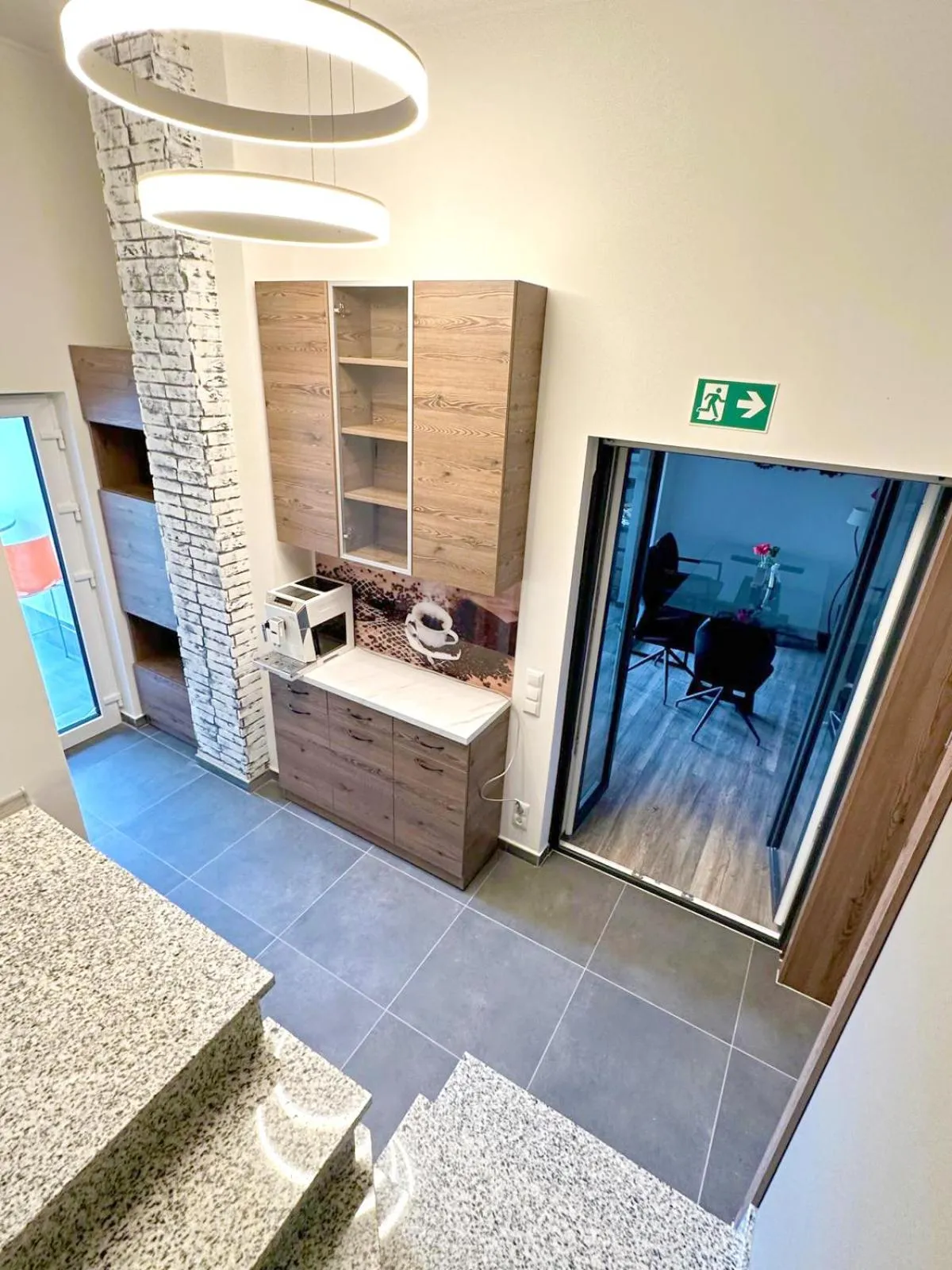 Restaurant/places to eat in Gästehotel Lucendi Premium Lounge