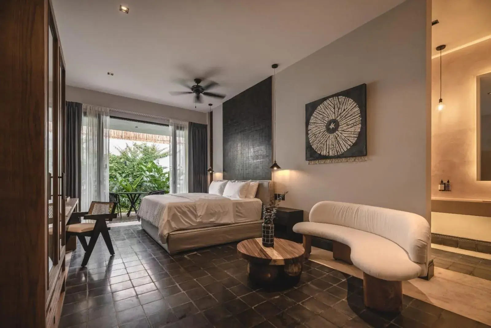 Junior Suite with Private Pool in Hotel Sutuk Junior Suite with Private Pool in Hotel Sutuk