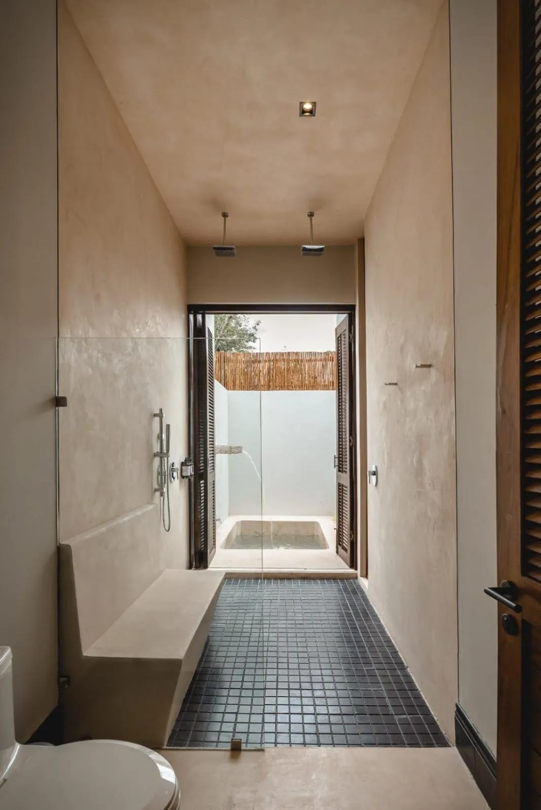 Bathroom in Hotel Sutuk