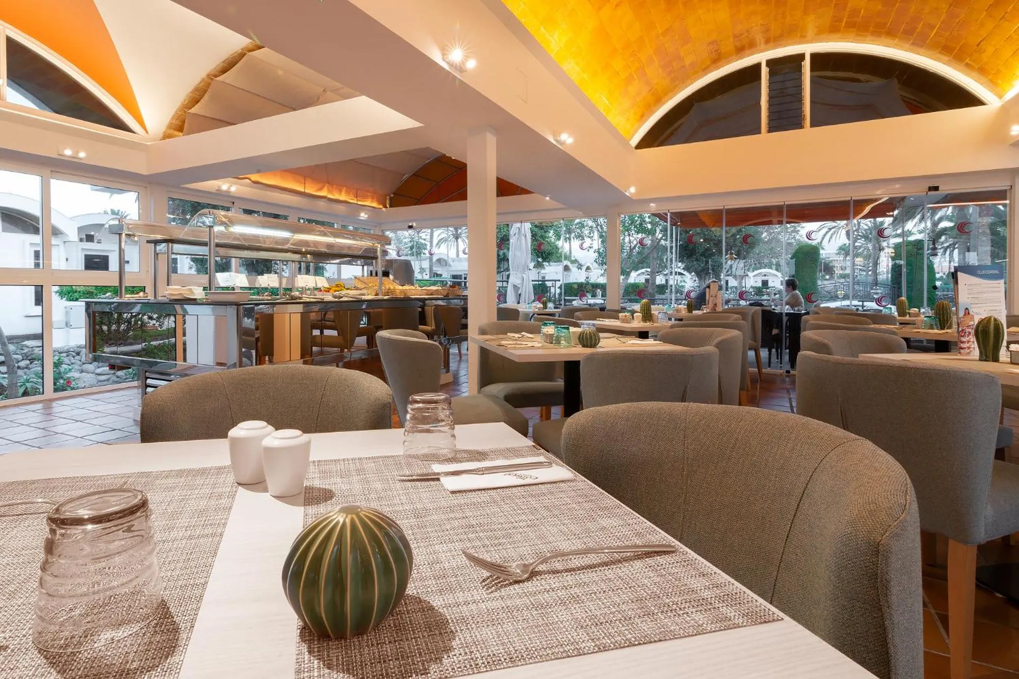 Restaurant/places to eat in Bungalows Cordial Biarritz