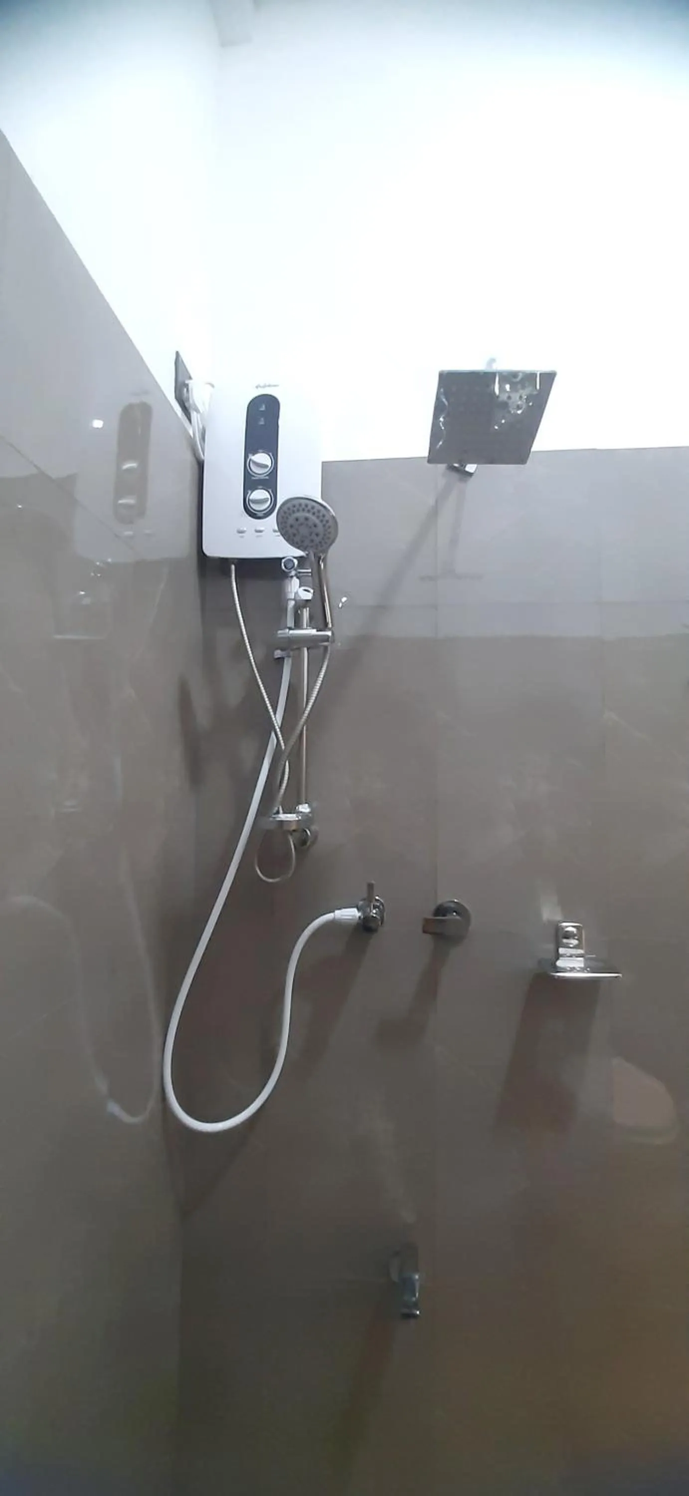 Shower in Anuradhapura Kingdom View Resort