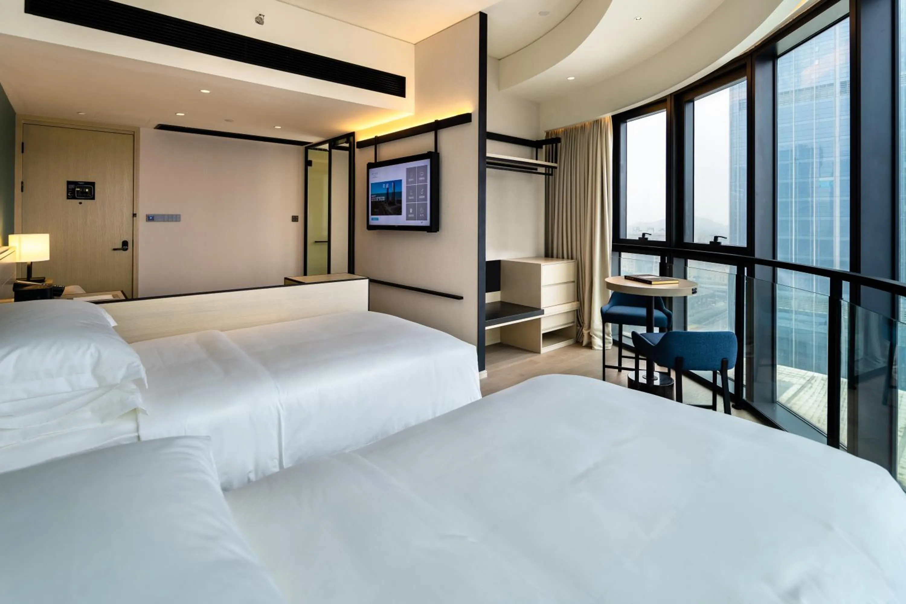 Photo of the whole room, Bed in Artyzen Habitat Hengqin Zhuhai