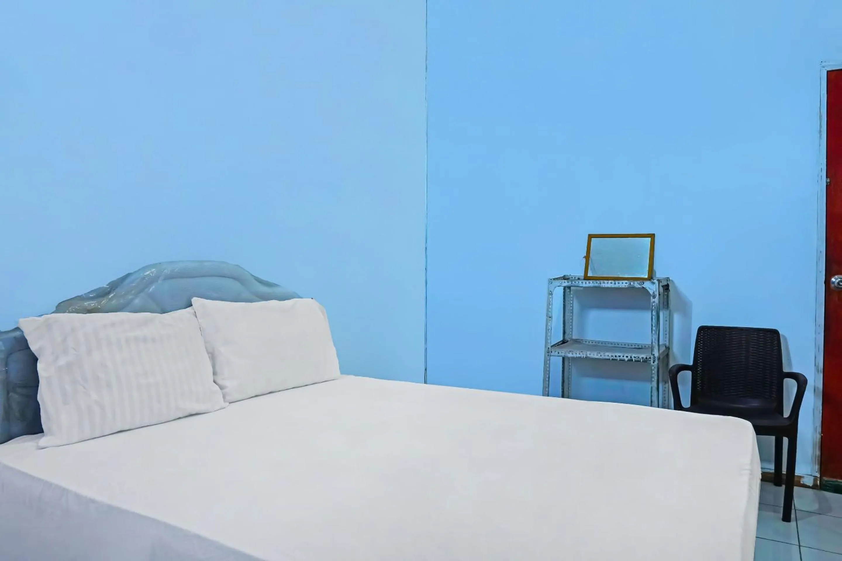 Bedroom, Bed in Hotel O Wilma Kost Syariah