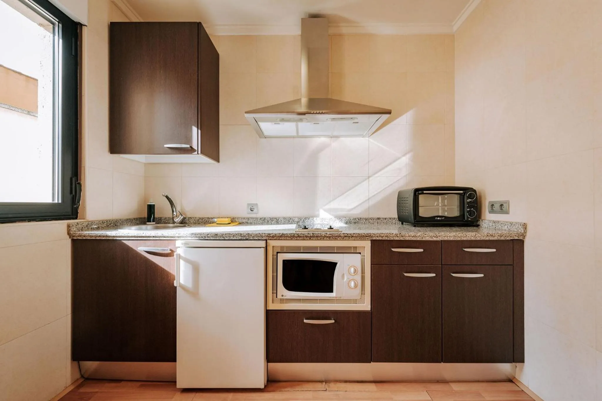 Kitchen or kitchenette in JCH Congreso Apartamentos