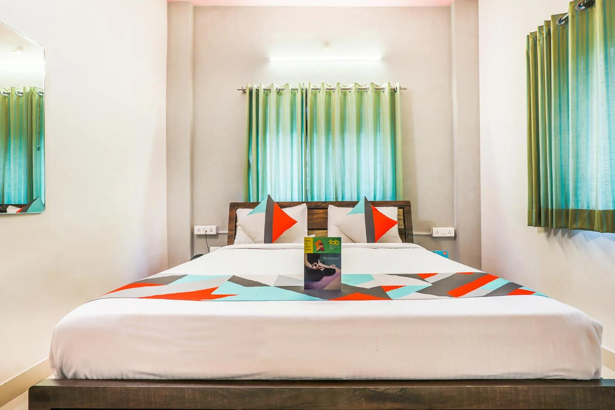 Bed in FabHotel Diamond Residency - Airport road
