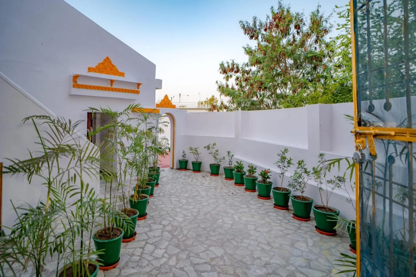 Facade/entrance in Hotel Ambavgarh Palace
