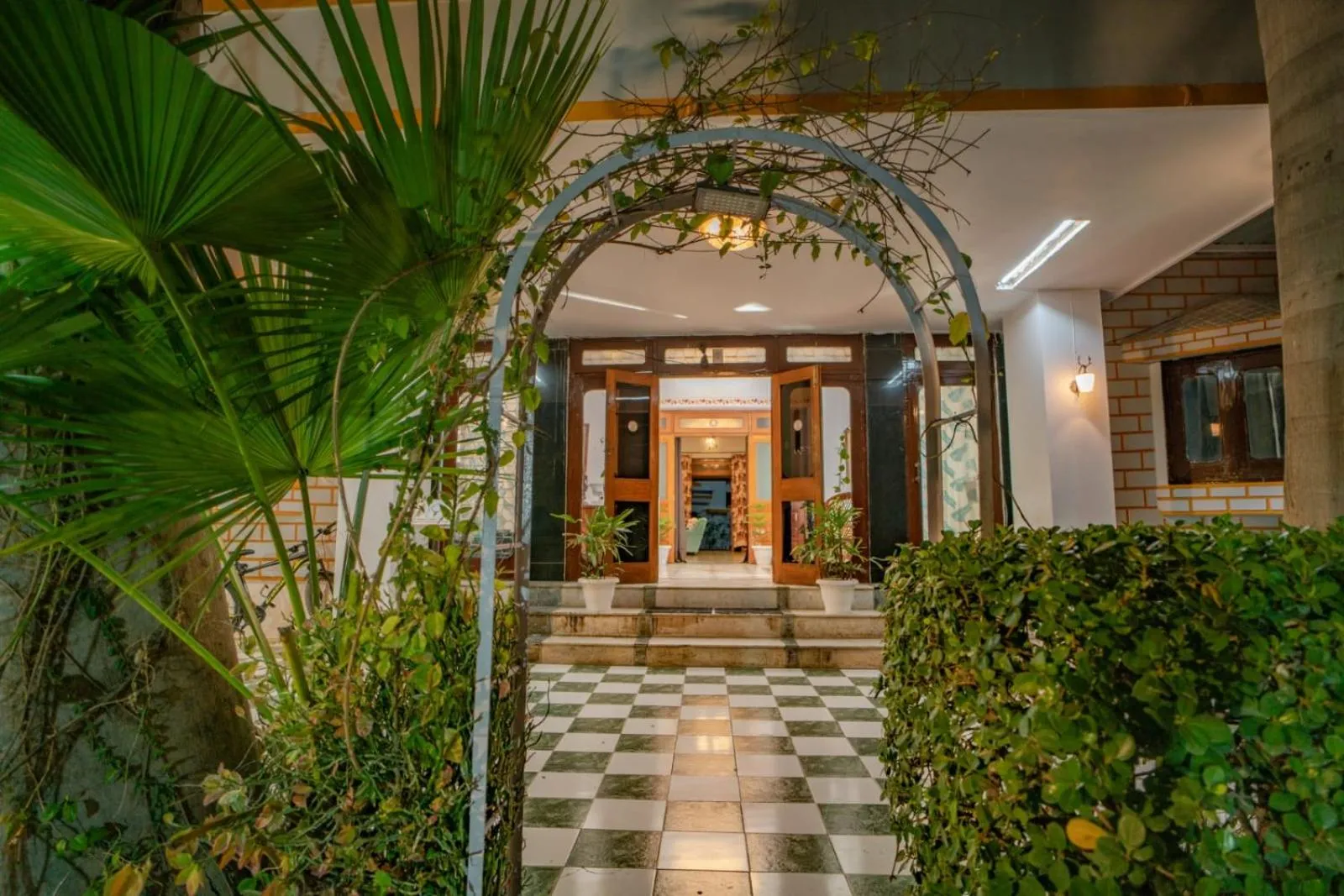 Facade/entrance in Hotel Ambavgarh Palace