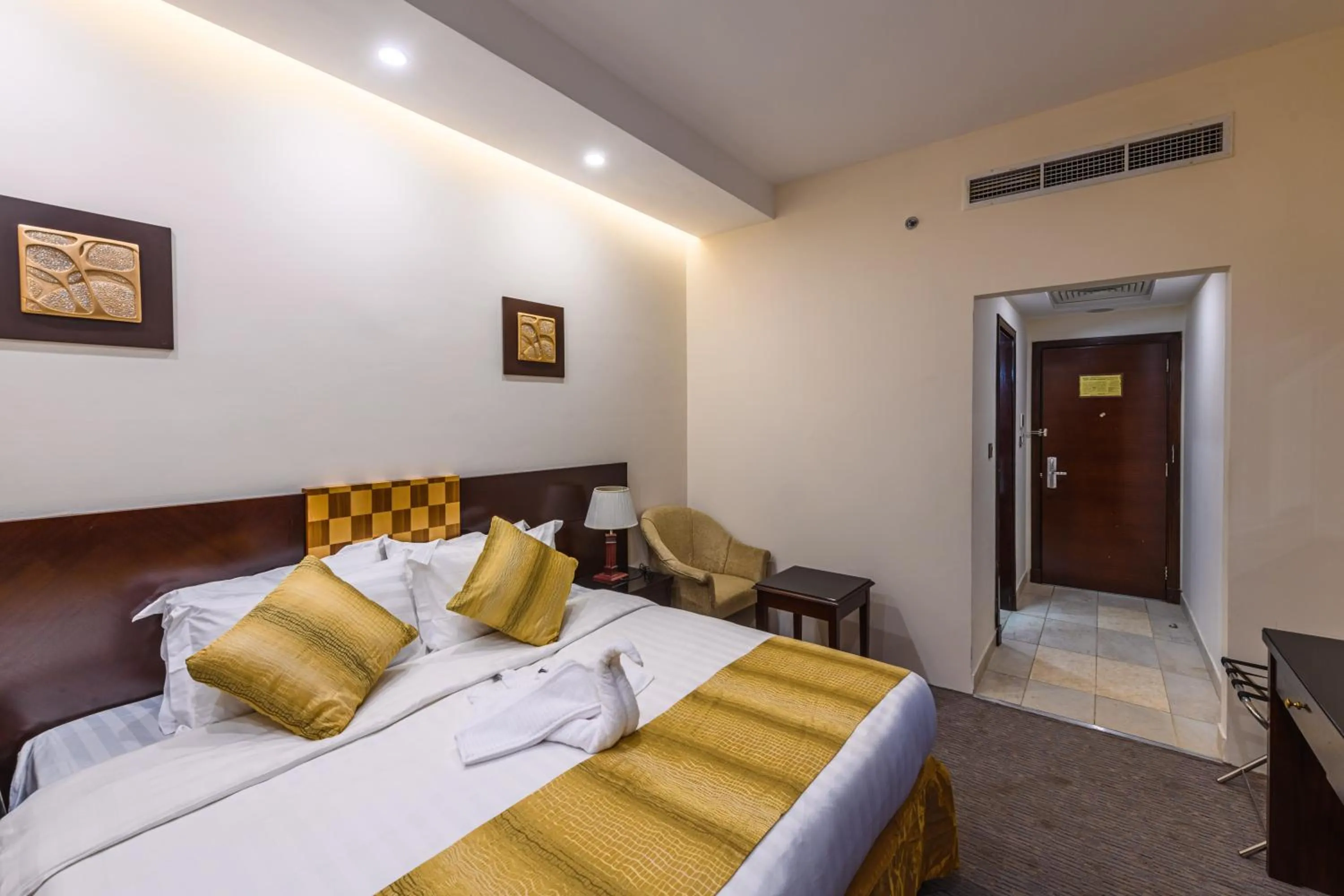 Bed in Joury Al Mashaer Hotel