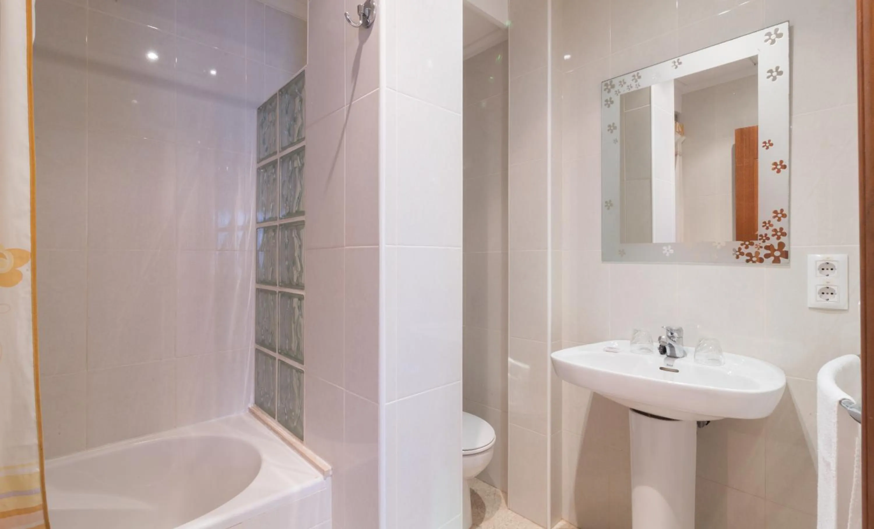 Bathroom in Hotel Reig