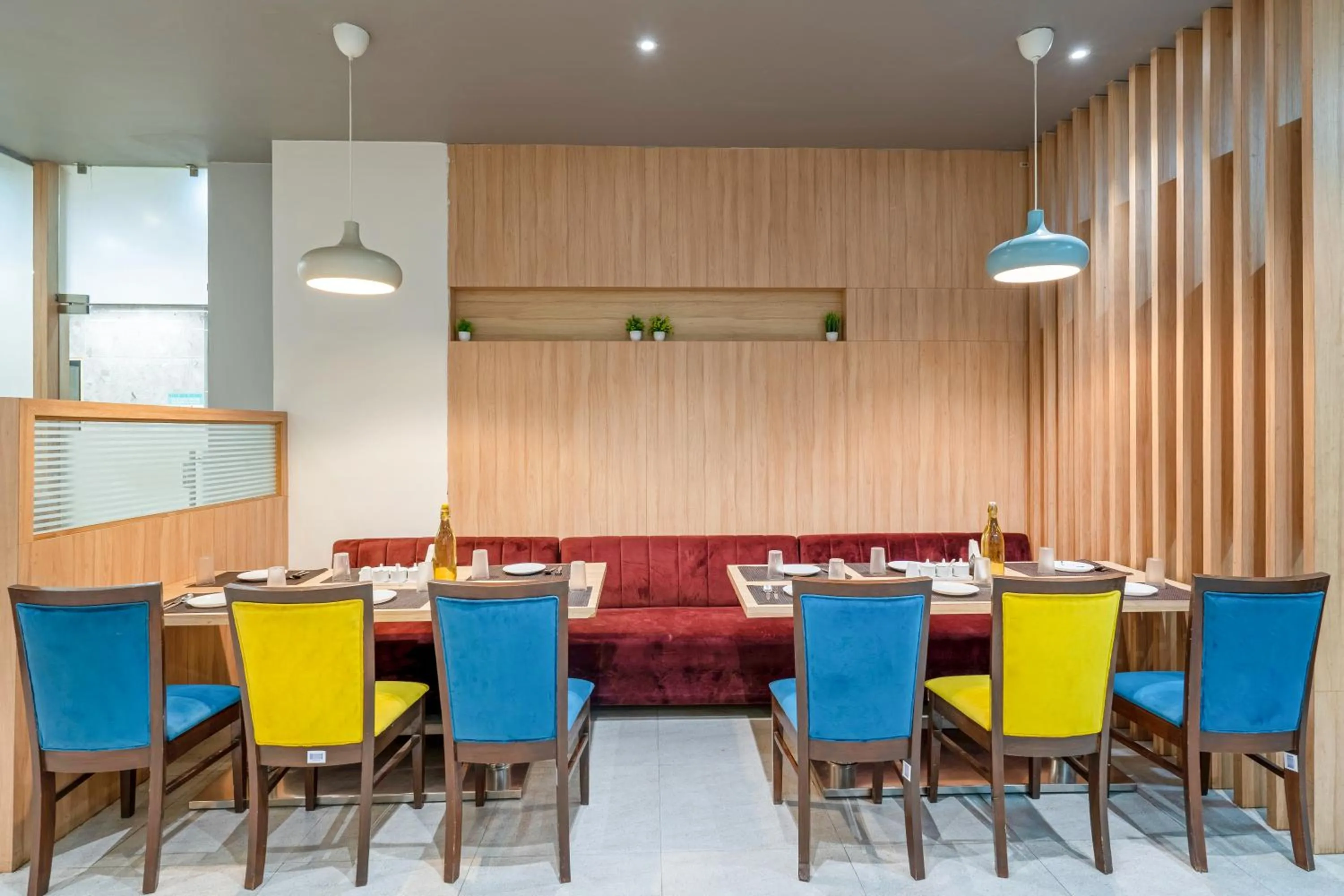 Restaurant/places to eat in WESTSIDE HOTEL HiTECH CITY