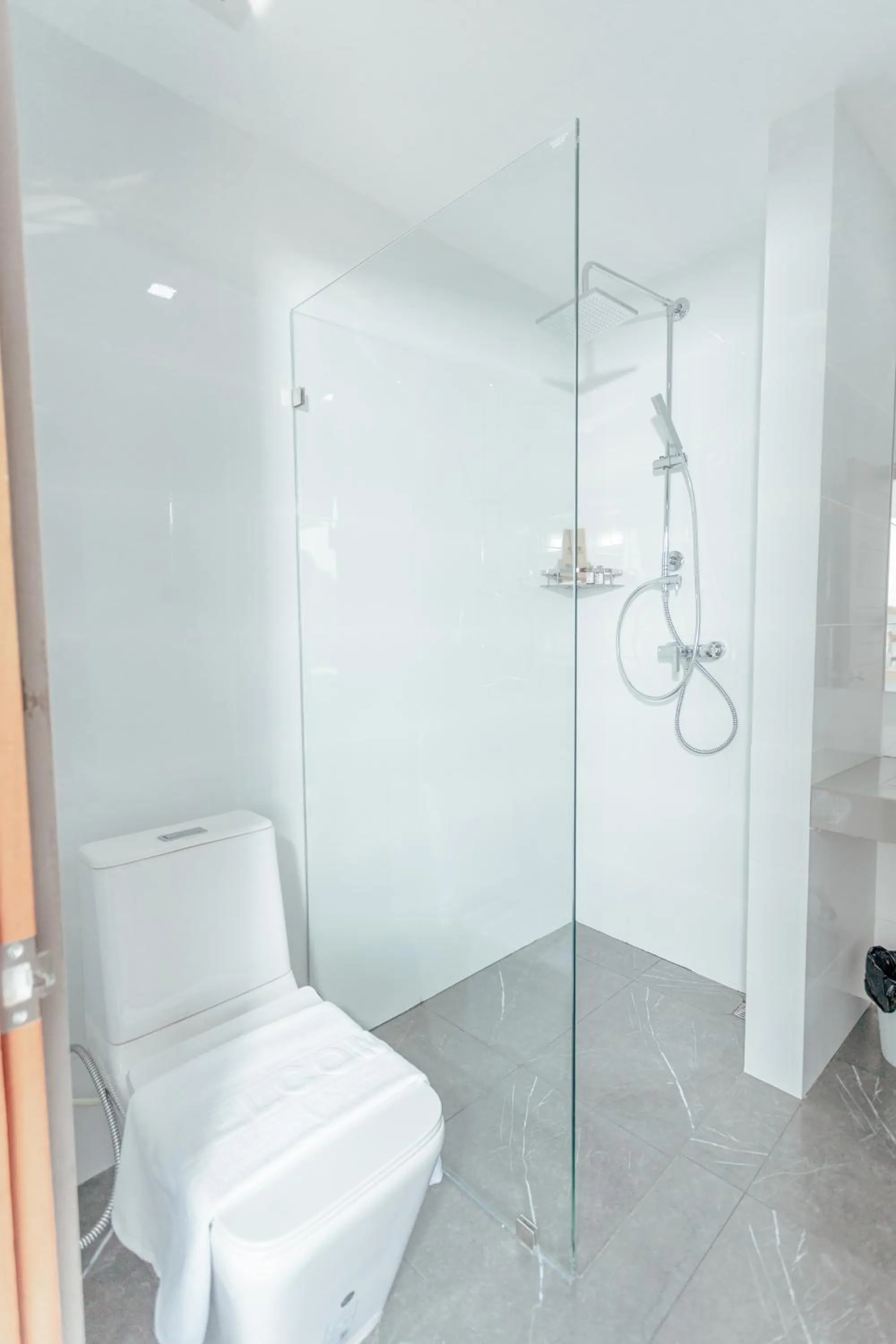 Bathroom in M&M Hotel