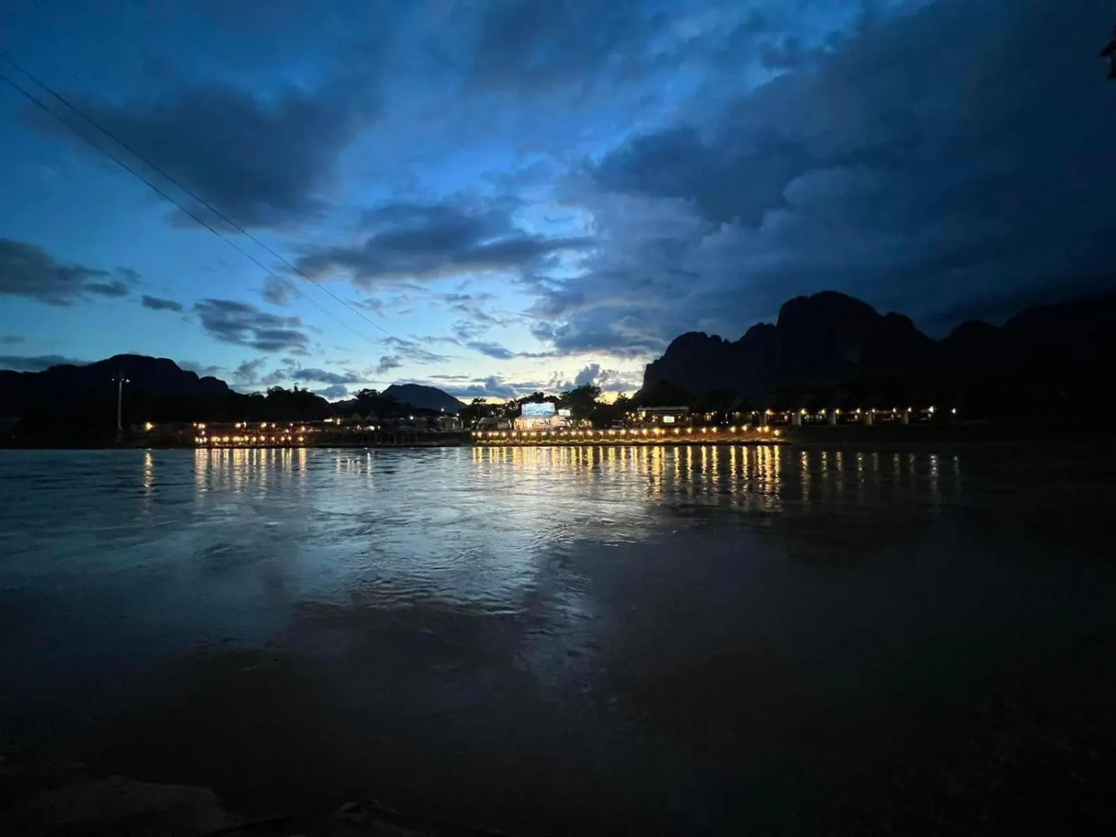 Neighbourhood in M&M Hotel