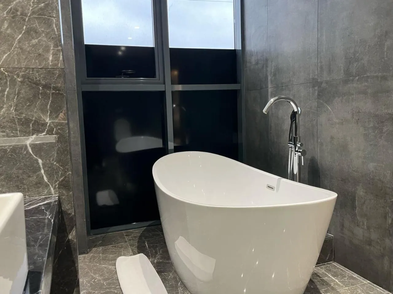 Bathroom in Sofia International Hotel