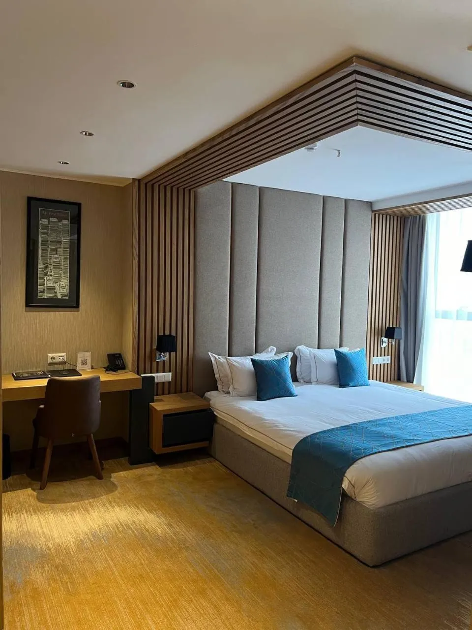 Photo of the whole room, Bed in Sofia International Hotel