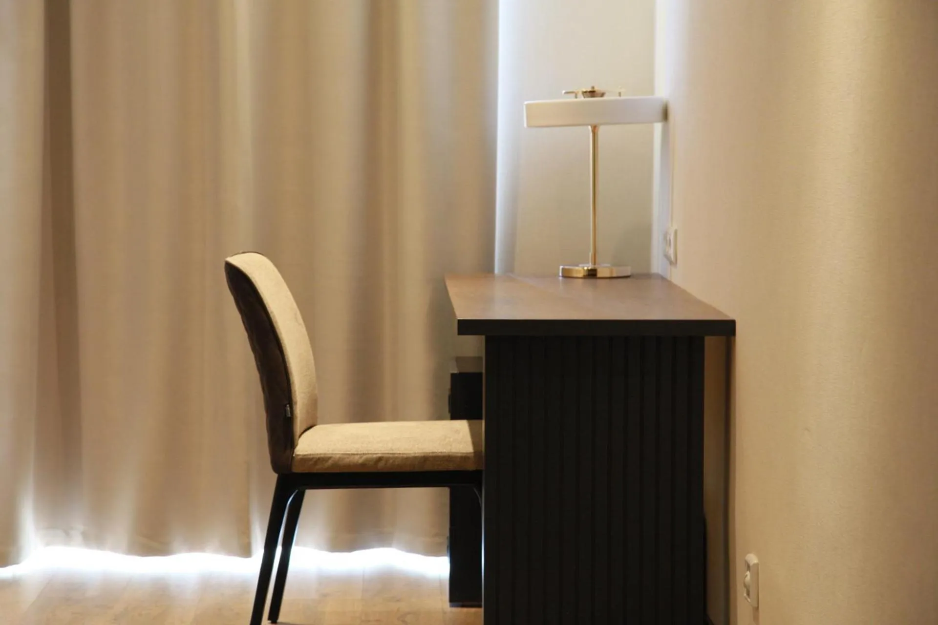 hair dresser in Sofia International Hotel