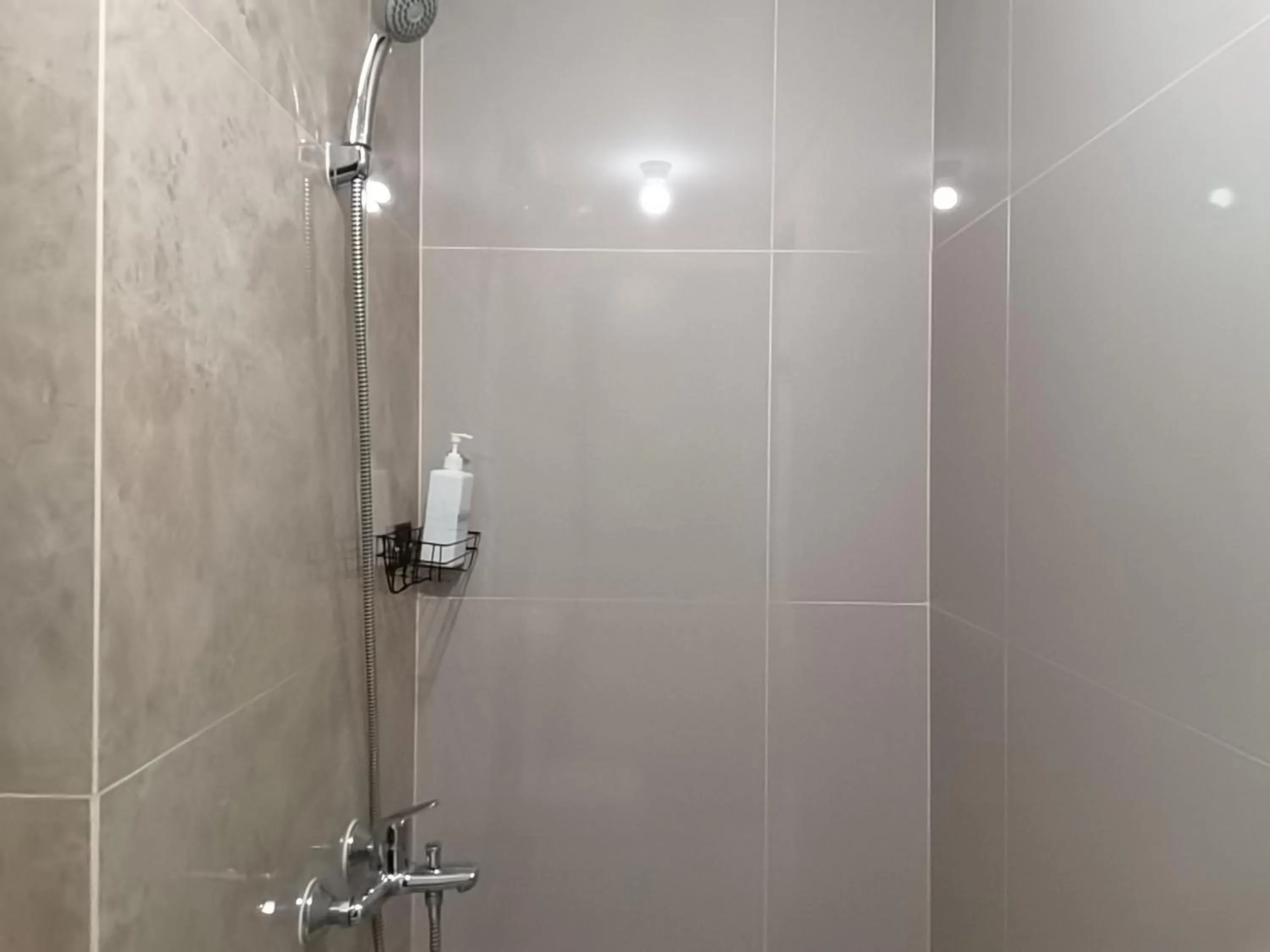 Shower in Transpark Cibubur By Arsakha Property Management